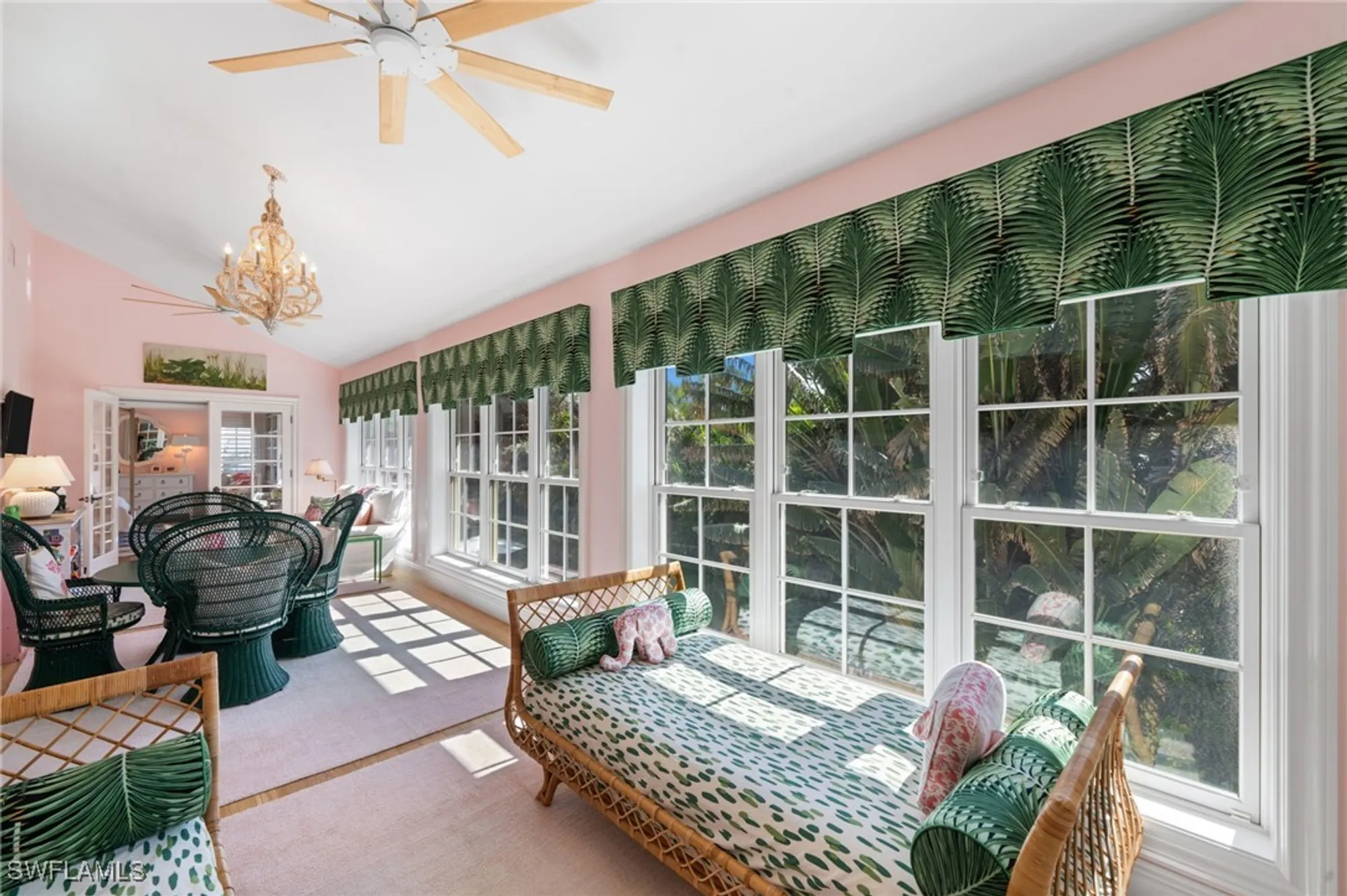 Property Slideshow image 31 of 42 | 390 windward way, Naples, FL, 34103