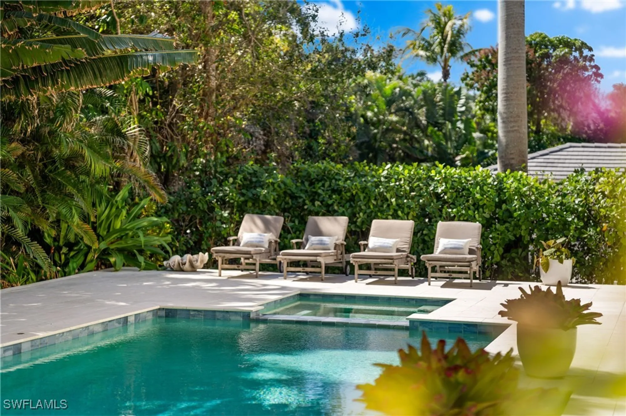 Property Slideshow image 5 of 42 | 390 windward way, Naples, FL, 34103