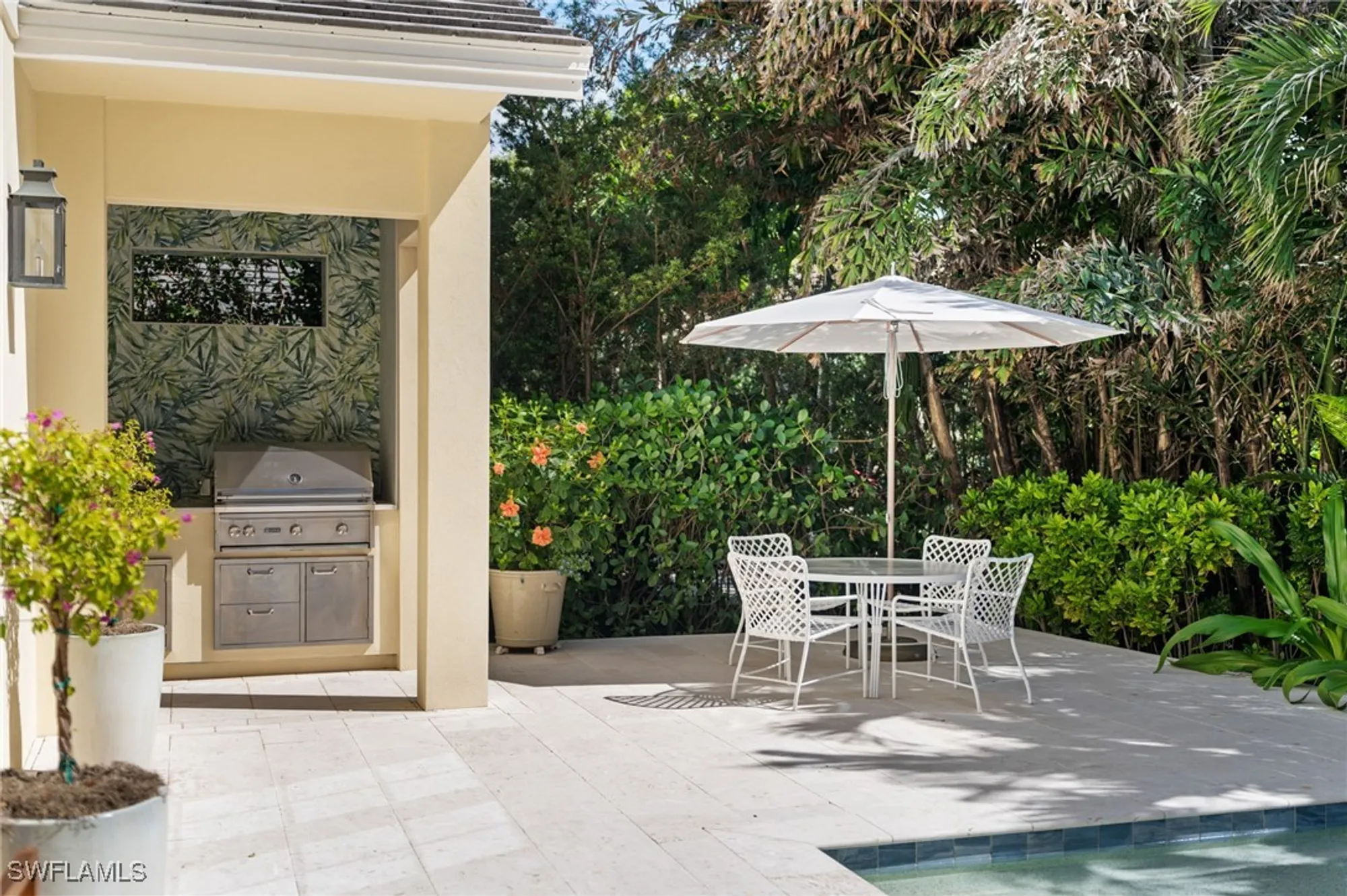 Property Slideshow image 7 of 42 | 390 windward way, Naples, FL, 34103