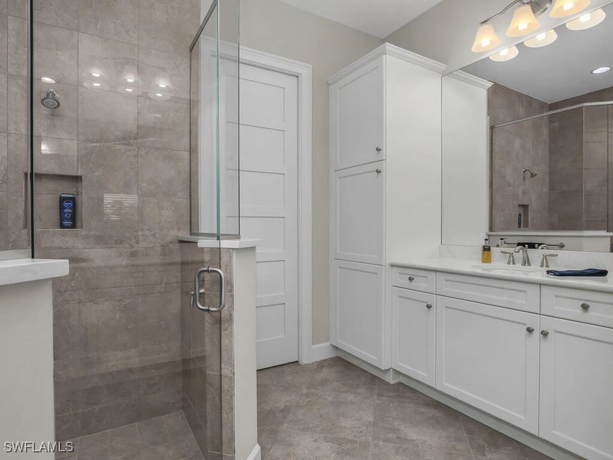 Property Slideshow image 17 of 50 | 7113 dominica dr, Naples, FL, 34113