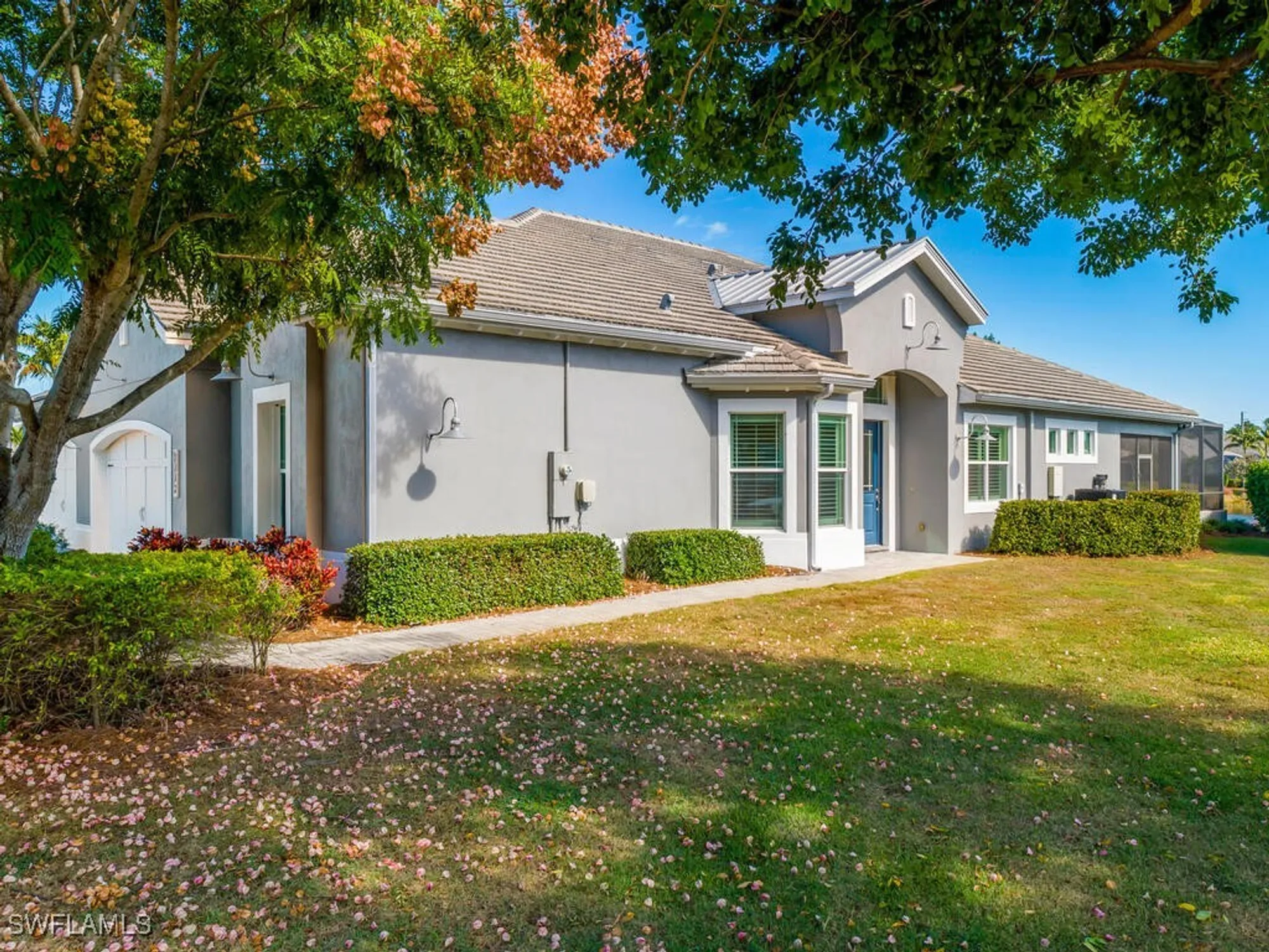 Property Slideshow image 4 of 50 | 7113 dominica dr, Naples, FL, 34113