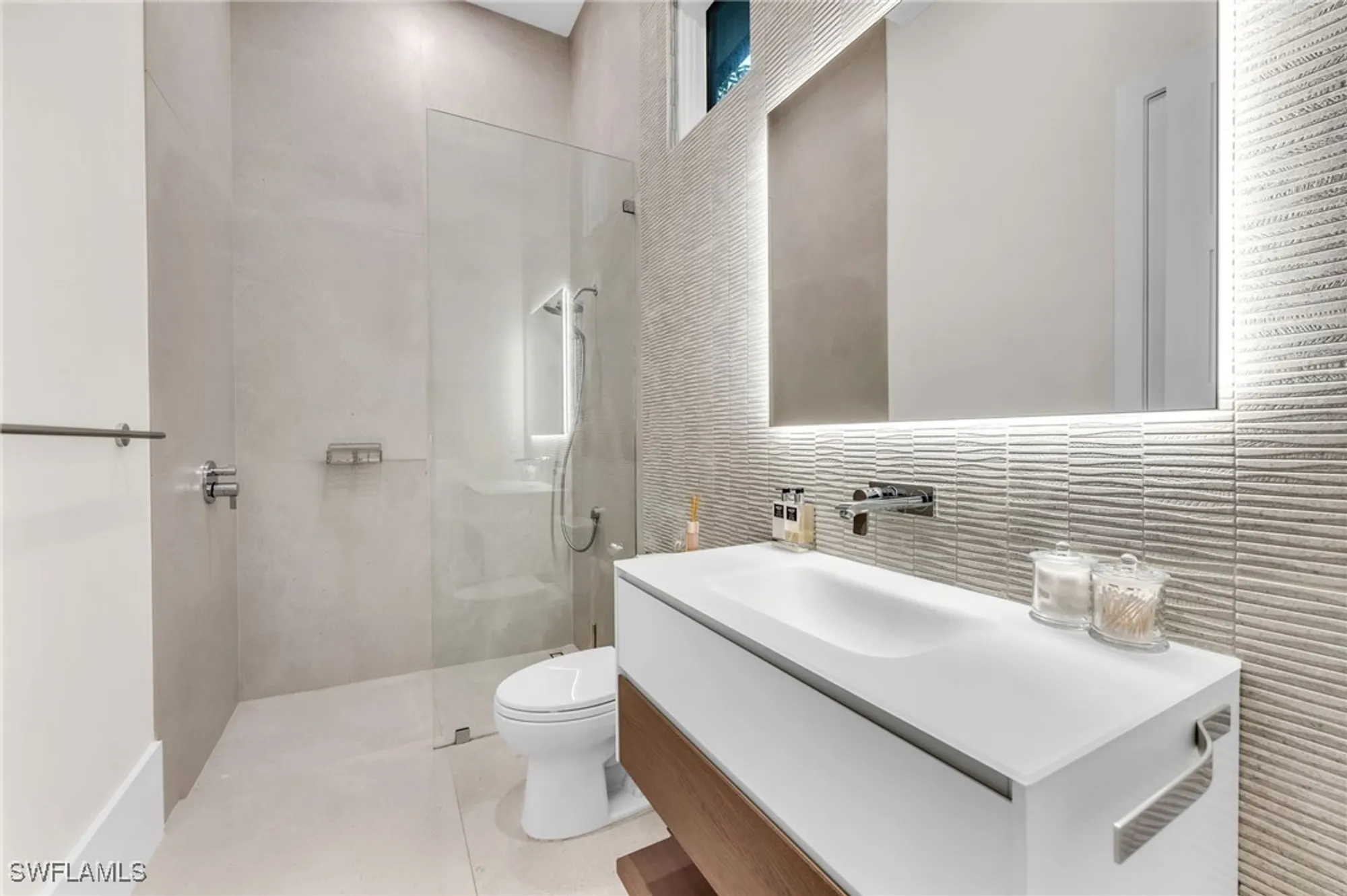 Property Slideshow image 35 of 41 | 3190 crayton rd, Naples, FL, 34103