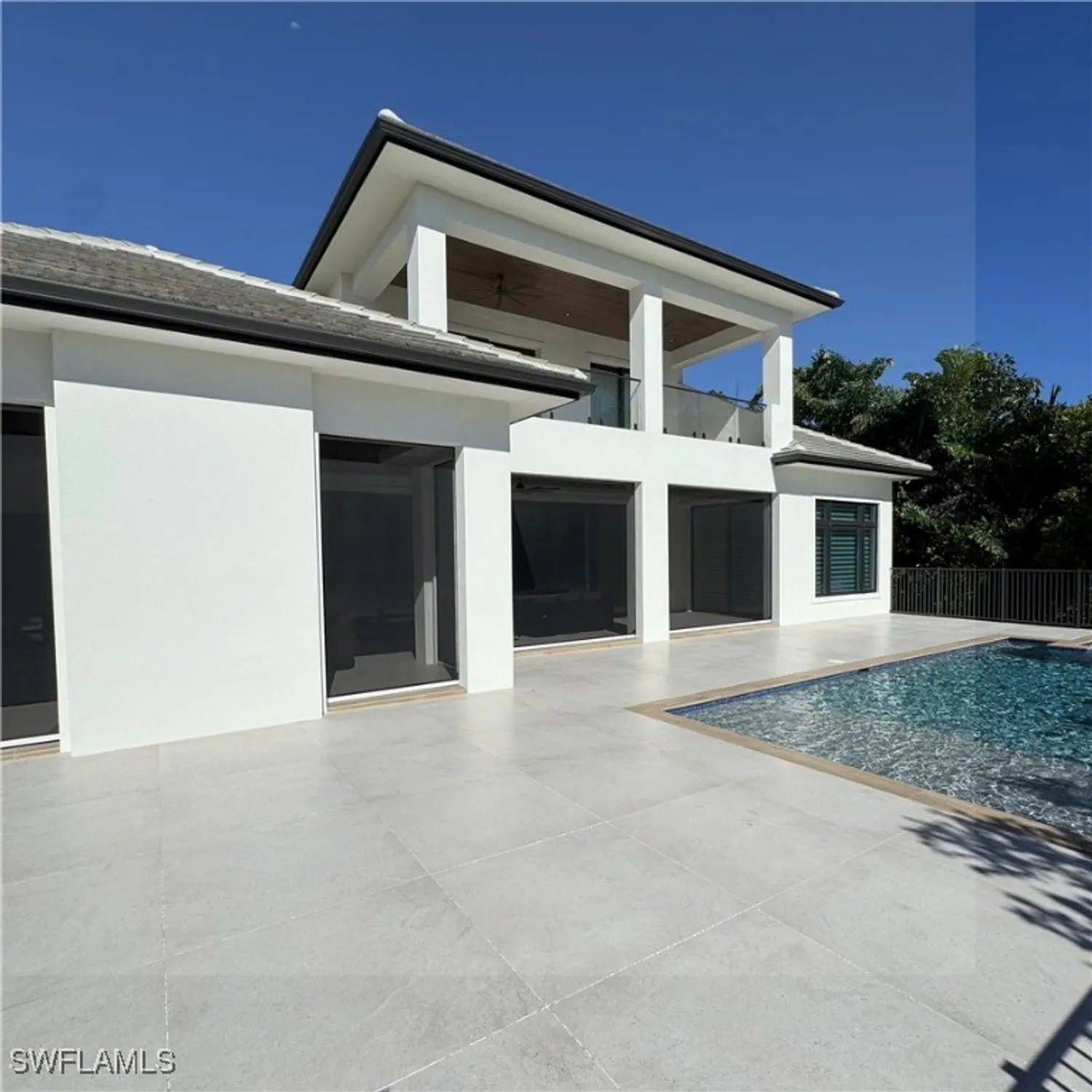 Property Slideshow image 37 of 41 | 3190 crayton rd, Naples, FL, 34103