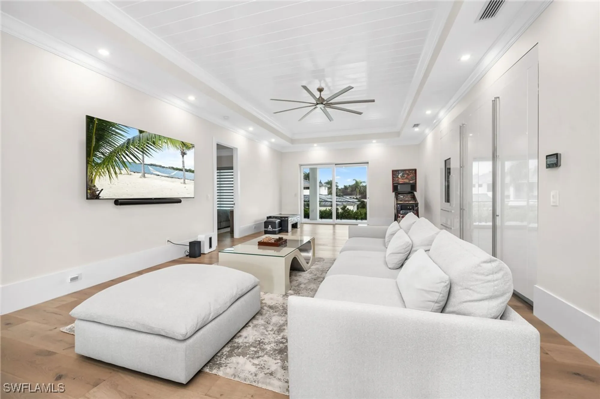 Property Slideshow image 33 of 41 | 3190 crayton rd, Naples, FL, 34103