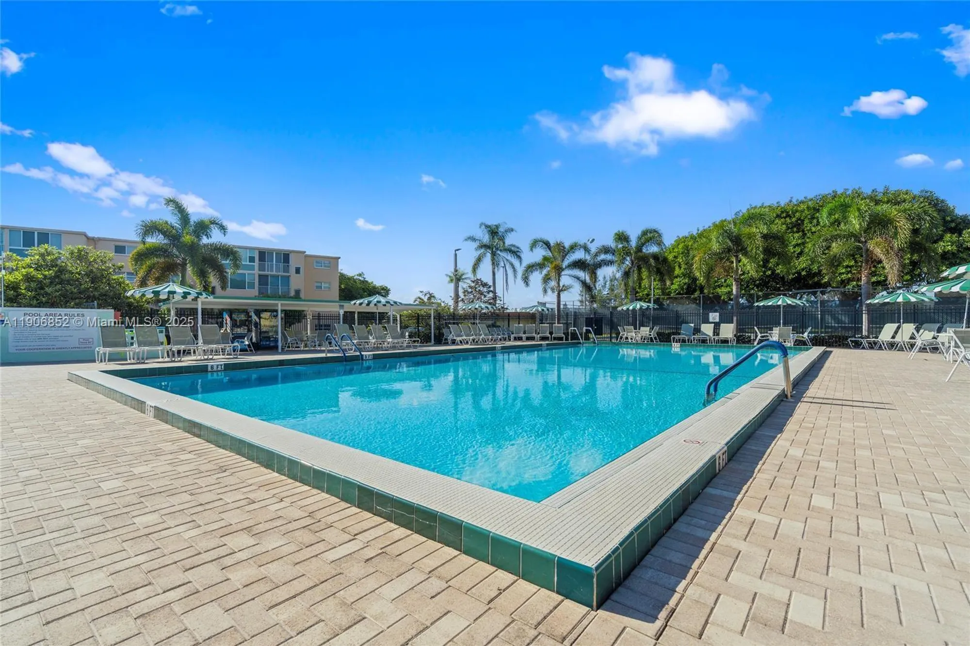 Property Slideshow image 16 of 23 | 2520 ne 1st ct apt 204, Boynton Beach, FL, 33435