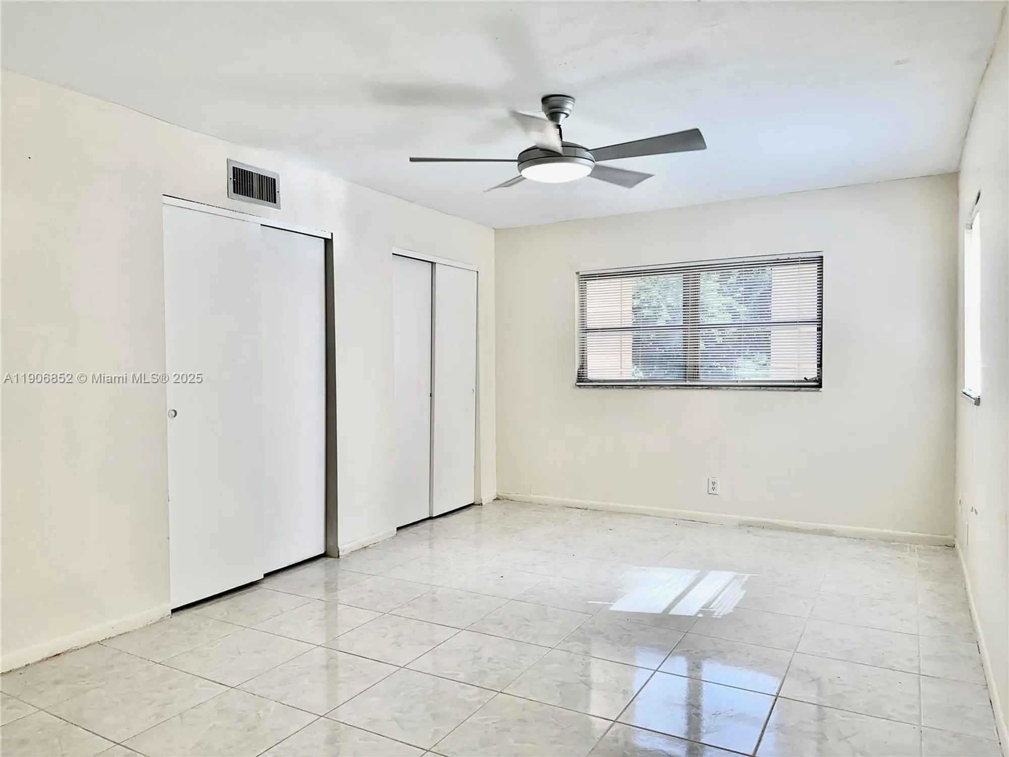 Property Slideshow image 10 of 23 | 2520 ne 1st ct apt 204, Boynton Beach, FL, 33435