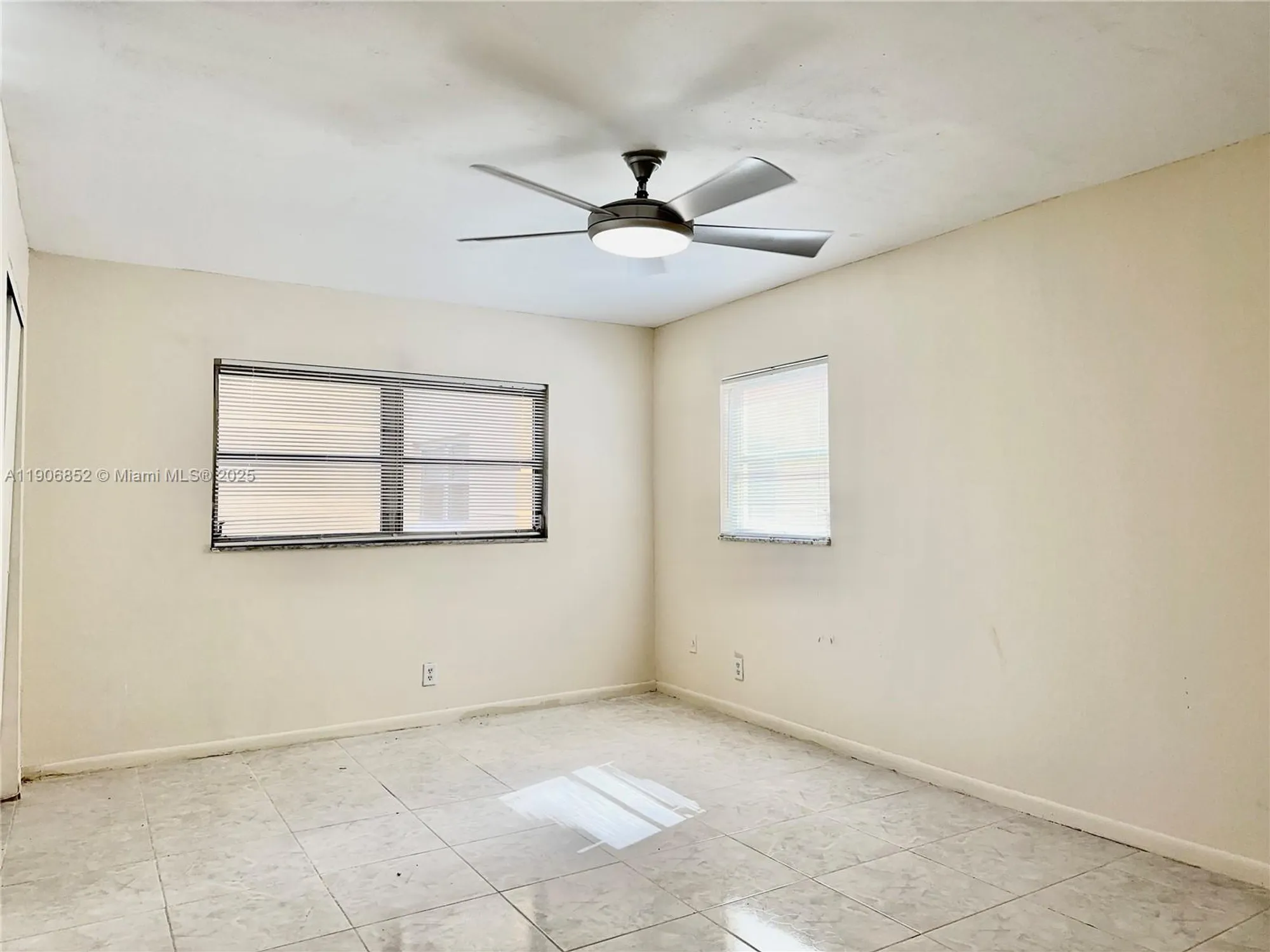 Property Slideshow image 11 of 23 | 2520 ne 1st ct apt 204, Boynton Beach, FL, 33435