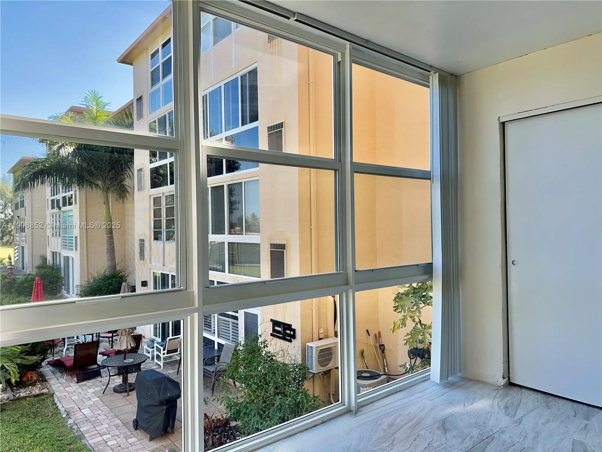Property Slideshow image 13 of 23 | 2520 ne 1st ct apt 204, Boynton Beach, FL, 33435