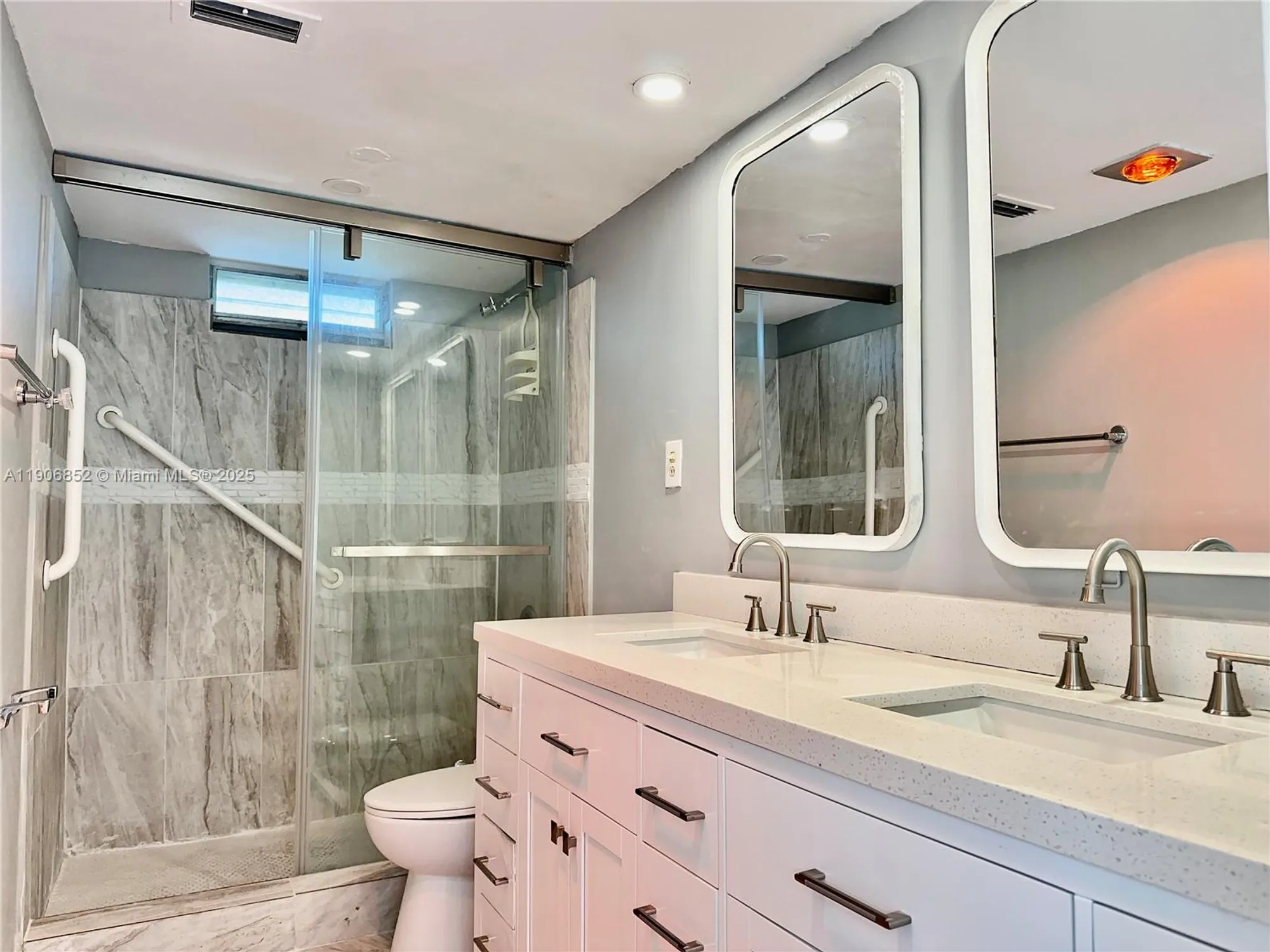 Property Slideshow image 9 of 23 | 2520 ne 1st ct apt 204, Boynton Beach, FL, 33435