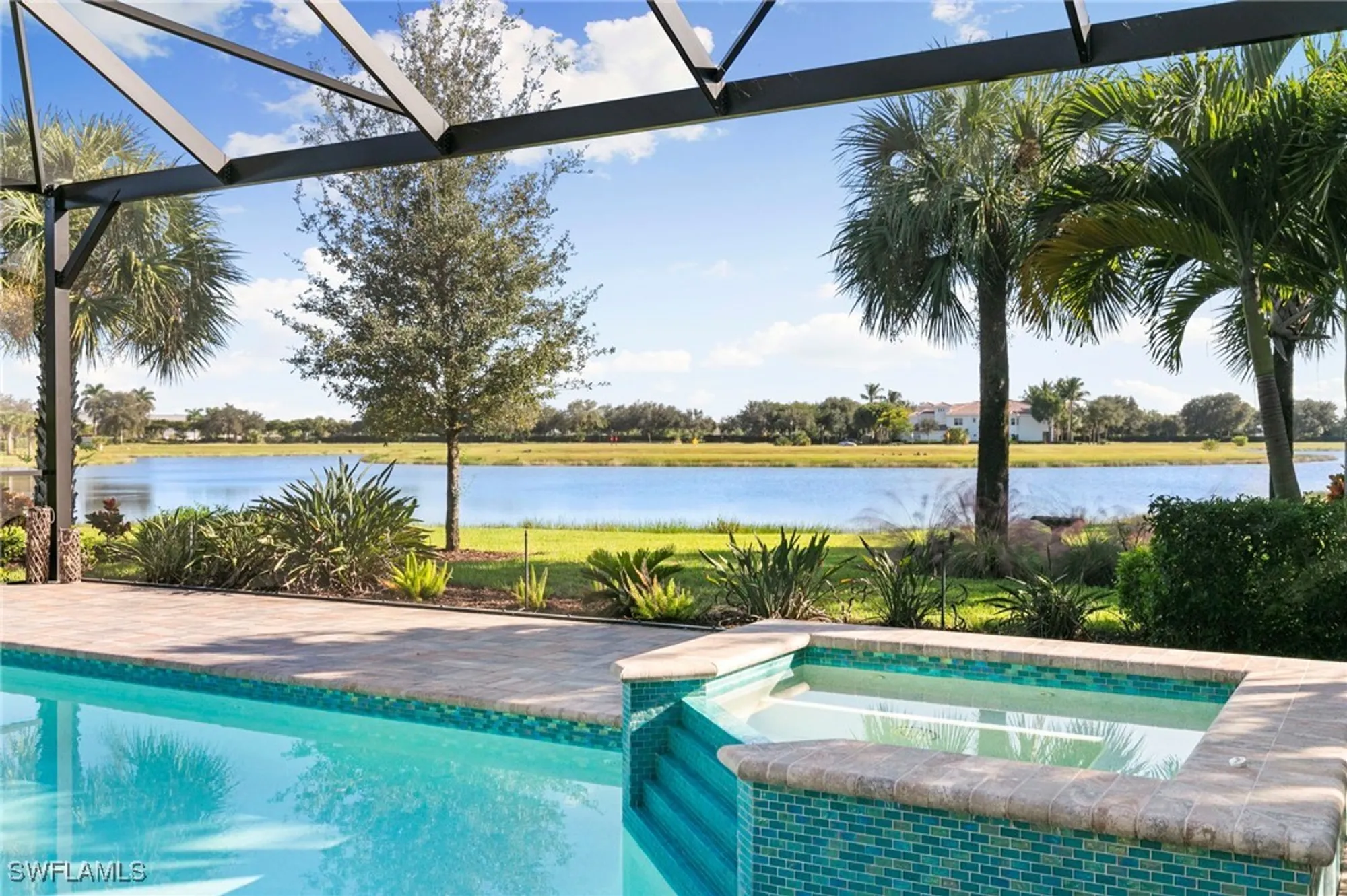 Property Slideshow image 35 of 49 | 2787 aviamar cir, Naples, FL, 34114