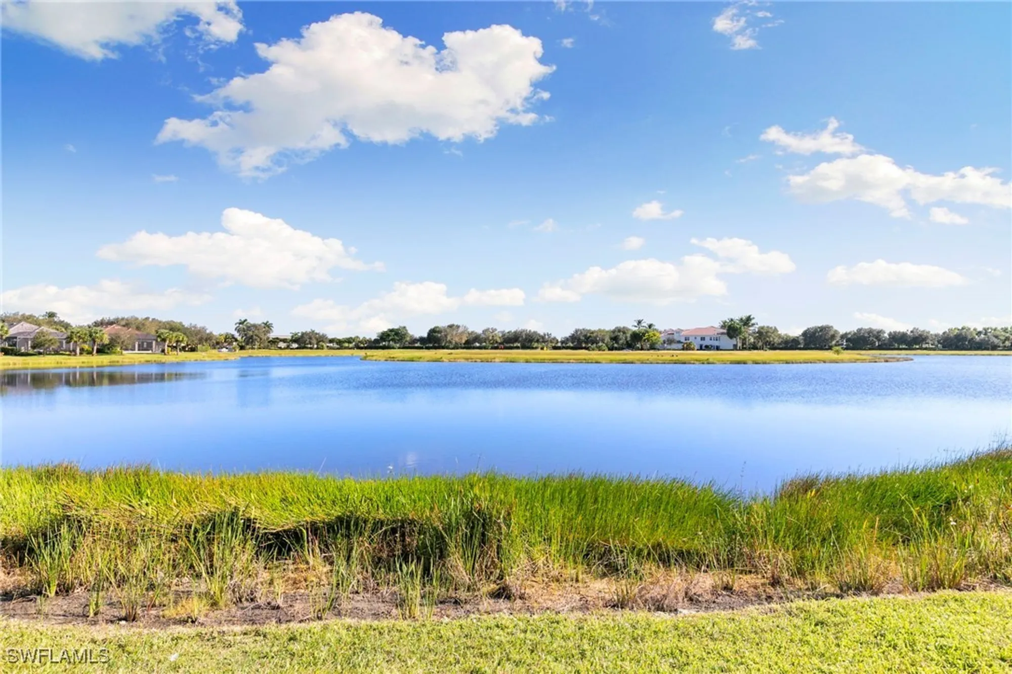 Property Slideshow image 37 of 49 | 2787 aviamar cir, Naples, FL, 34114