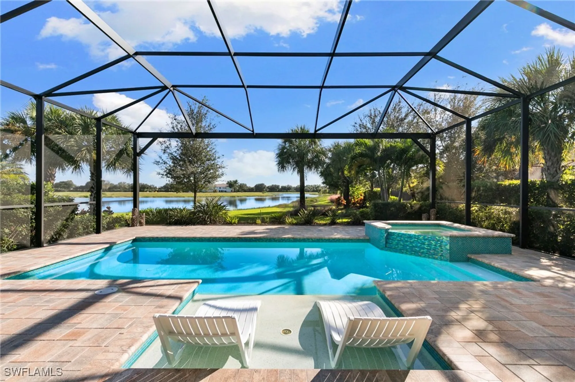Property Slideshow image 31 of 49 | 2787 aviamar cir, Naples, FL, 34114