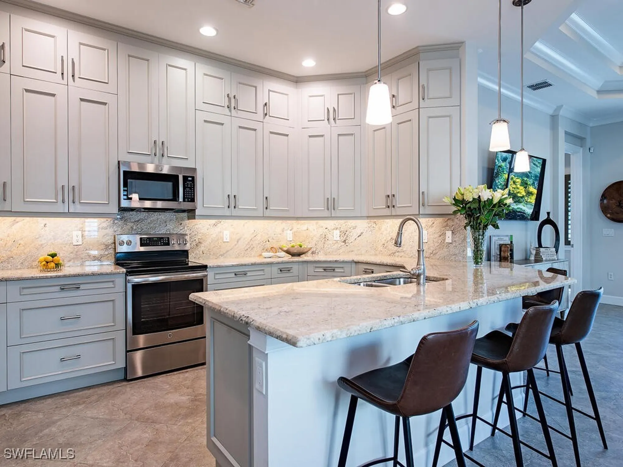 Property Slideshow image 6 of 16 | 7166 dominica dr, Naples, FL, 34113