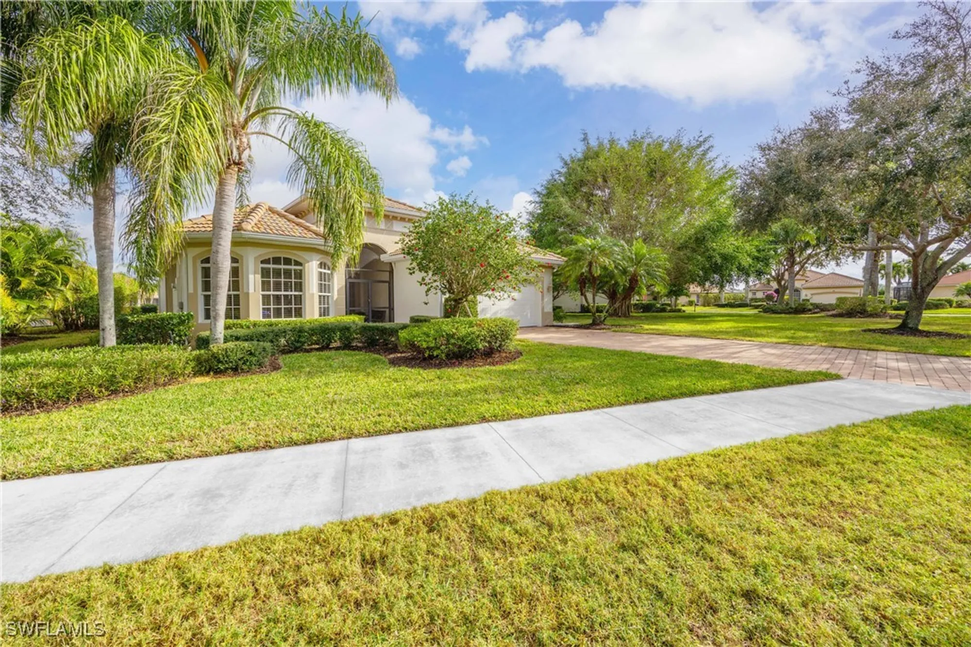 Property Slideshow image 36 of 43 | 6786 bent grass dr, Naples, FL, 34113