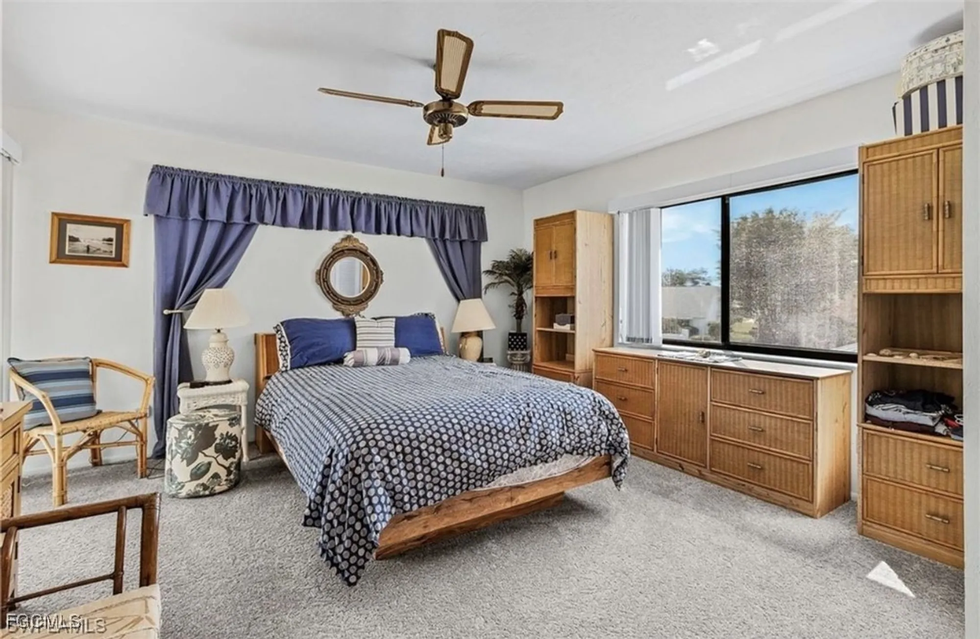 Property Slideshow image 14 of 41 | 11170 caravel cir 210, Fort Myers, FL, 33908