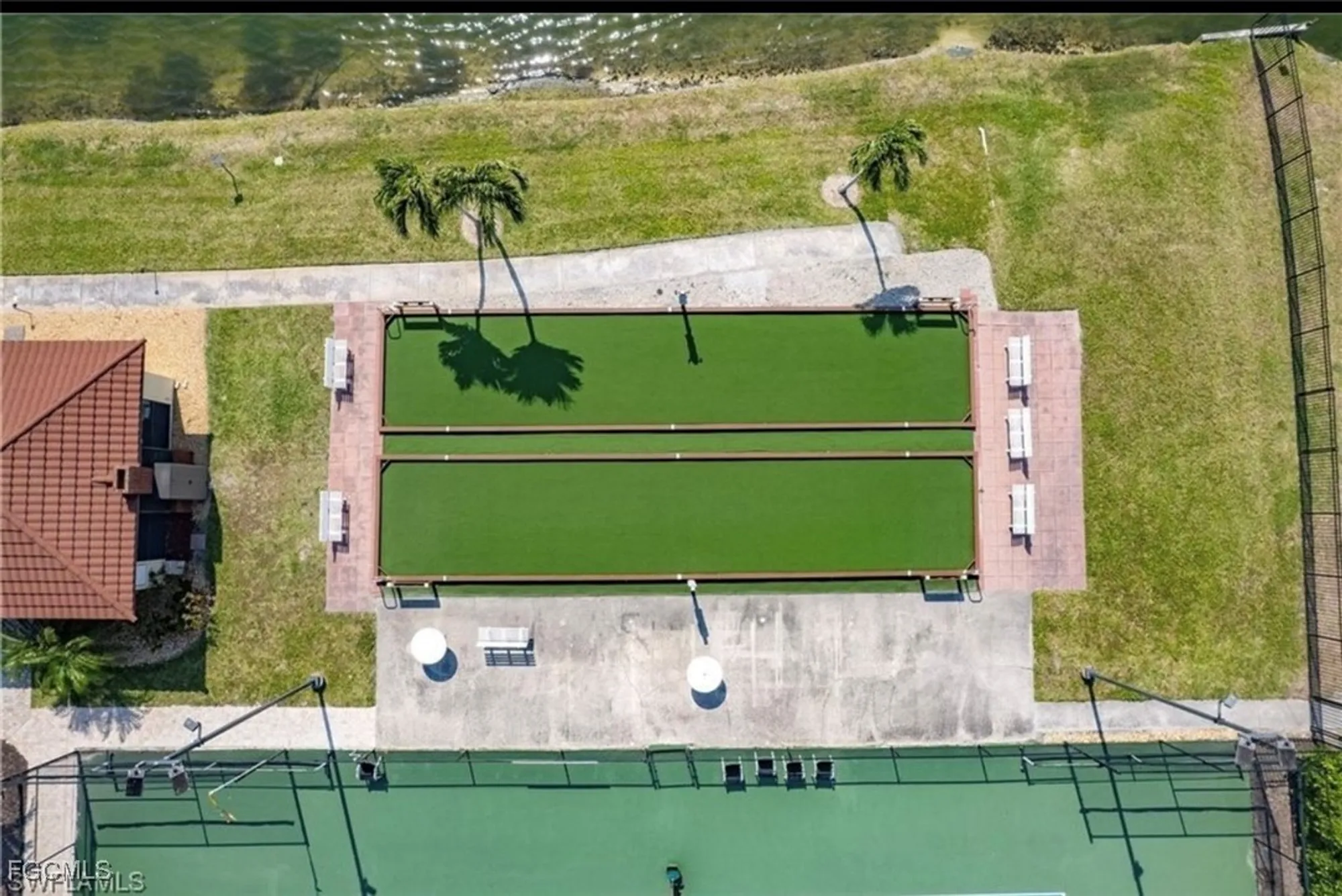 Property Slideshow image 36 of 41 | 11170 caravel cir 210, Fort Myers, FL, 33908