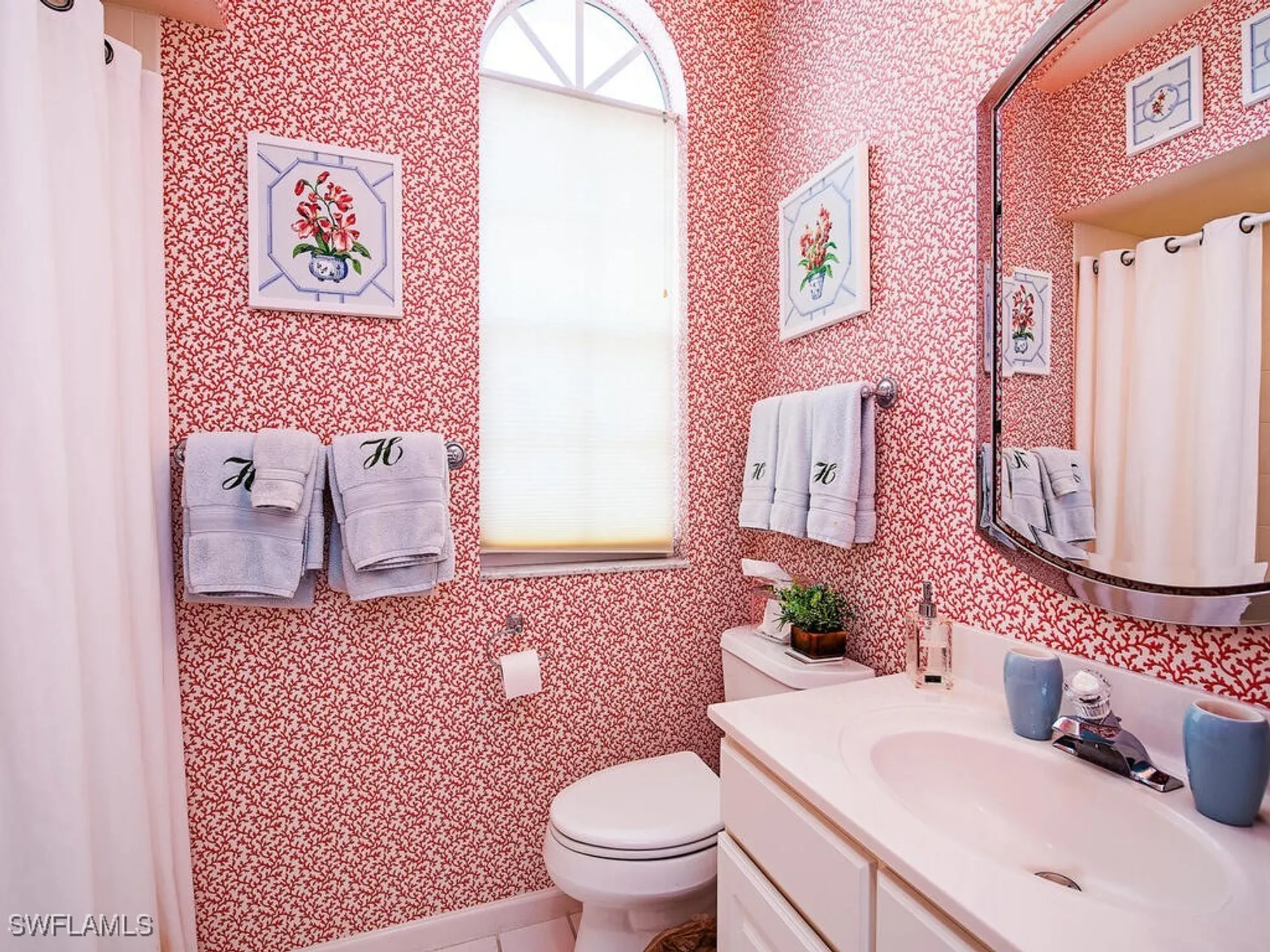 Property Slideshow image 13 of 17 | 8440 abbington cir d35, Naples, FL, 34108