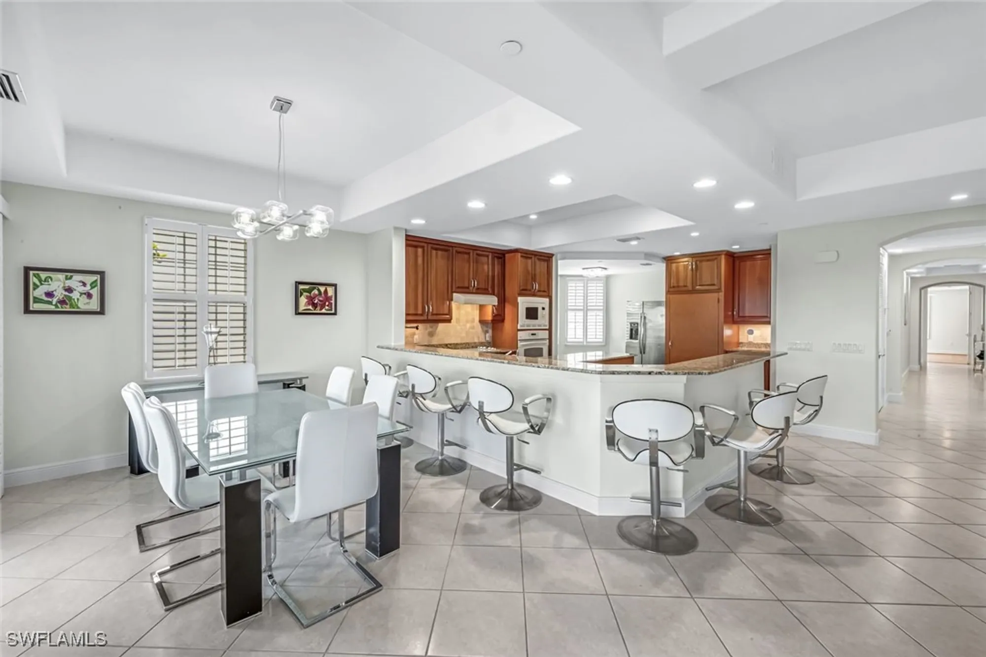 Property Slideshow image 8 of 35 | 510 avellino isles cir 2202, Naples, FL, 34119