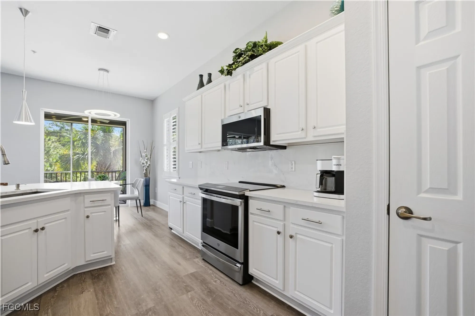 Property Slideshow image 11 of 48 | 12921 new market st apt 202, Fort Myers, FL, 33913