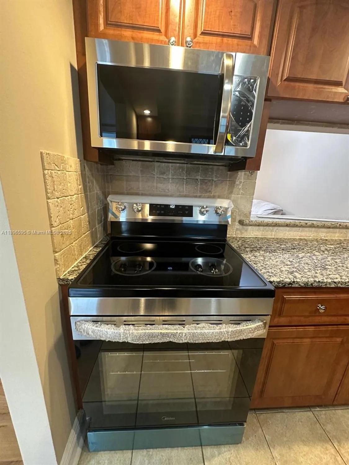 Property Slideshow image 12 of 87 | 9848 marina blvd apt 811, Boca Raton, FL, 33428