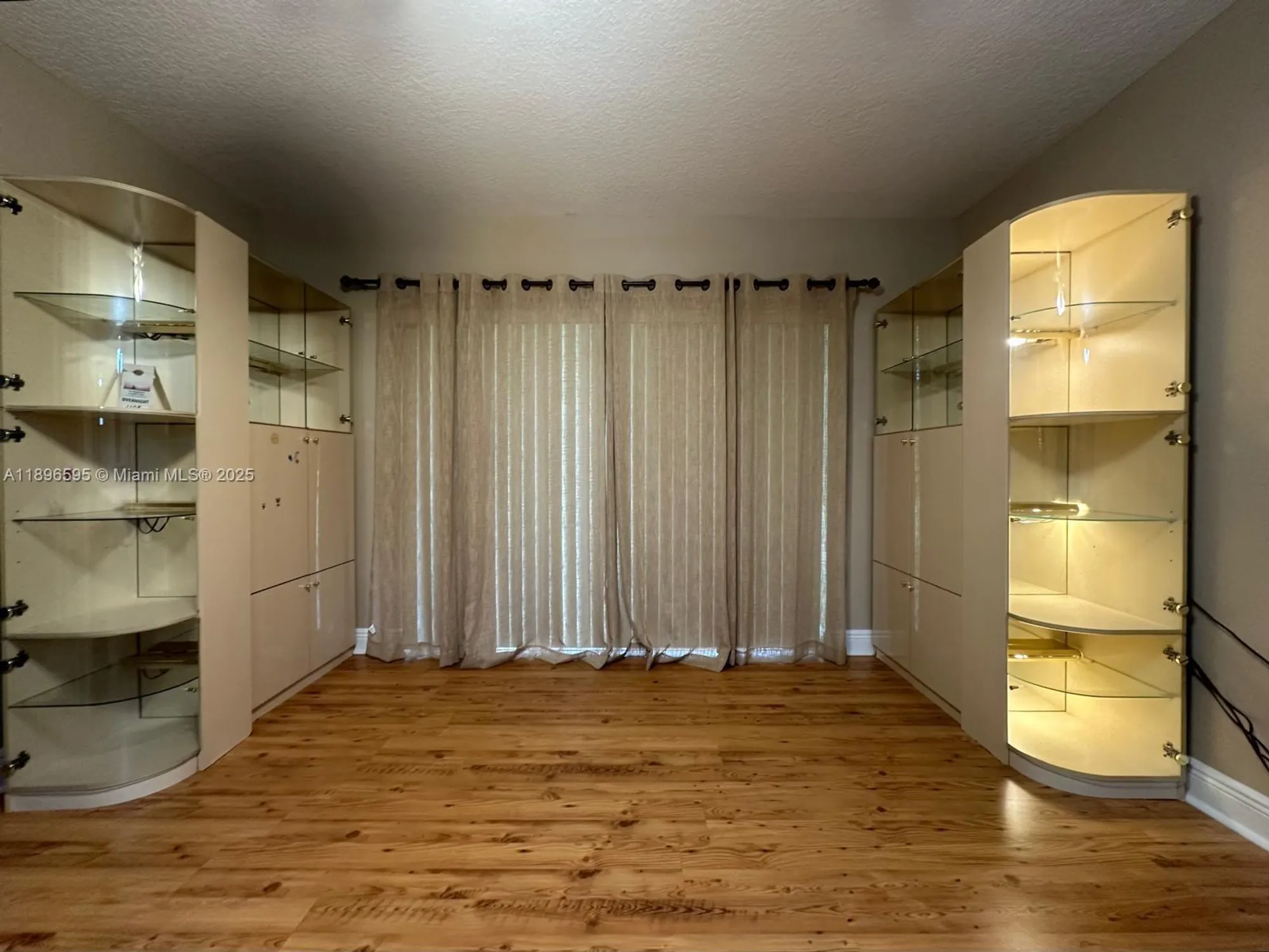 Property Slideshow image 26 of 87 | 9848 marina blvd apt 811, Boca Raton, FL, 33428
