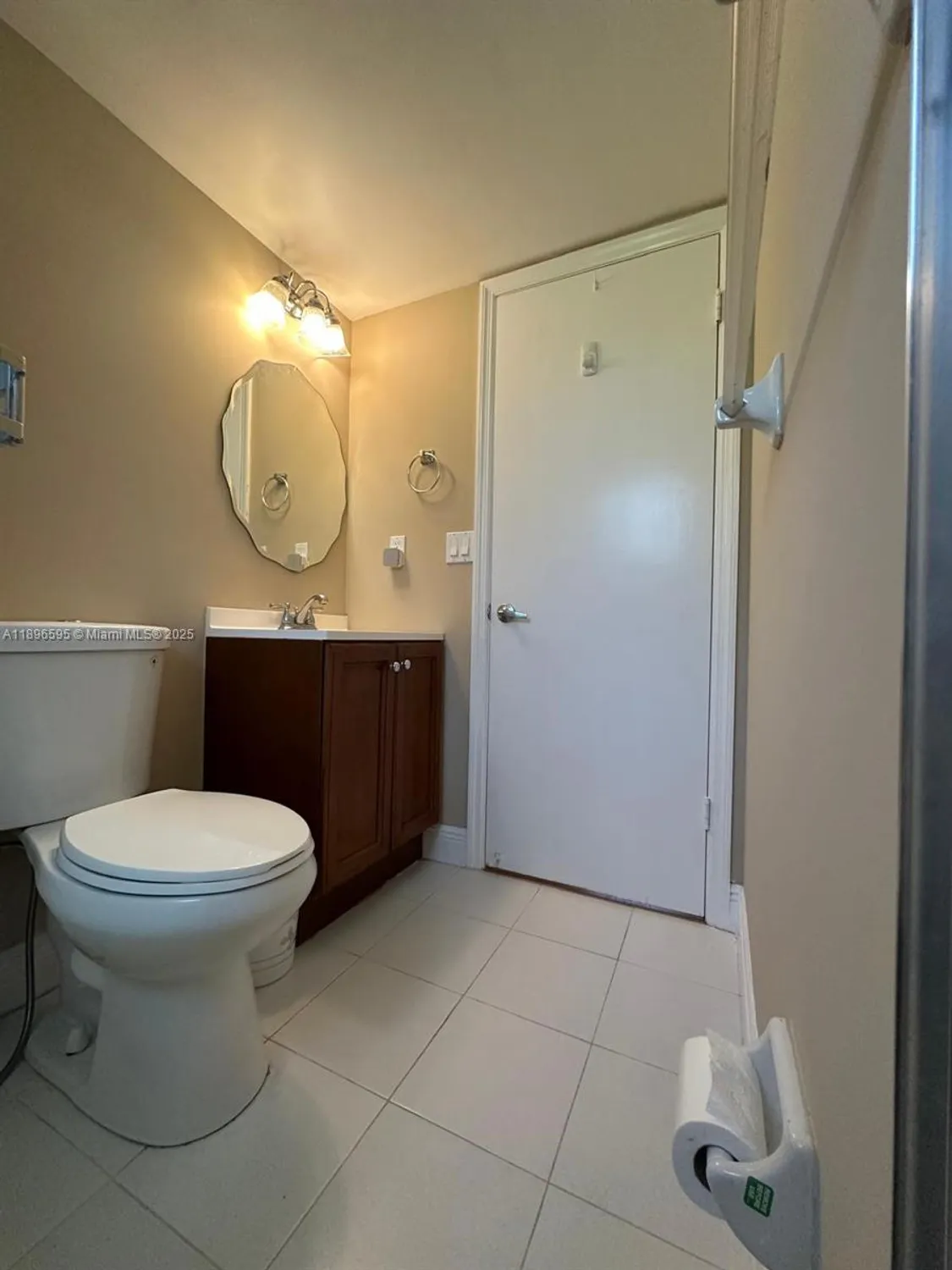 Property Slideshow image 47 of 87 | 9848 marina blvd apt 811, Boca Raton, FL, 33428