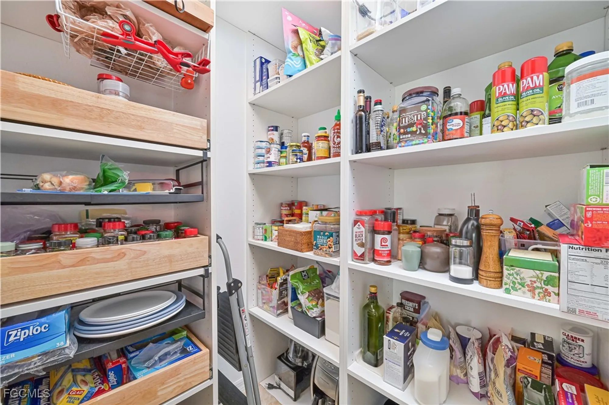 Property Slideshow image 24 of 43 | 3149 apple blossom dr, Alva, FL, 33920