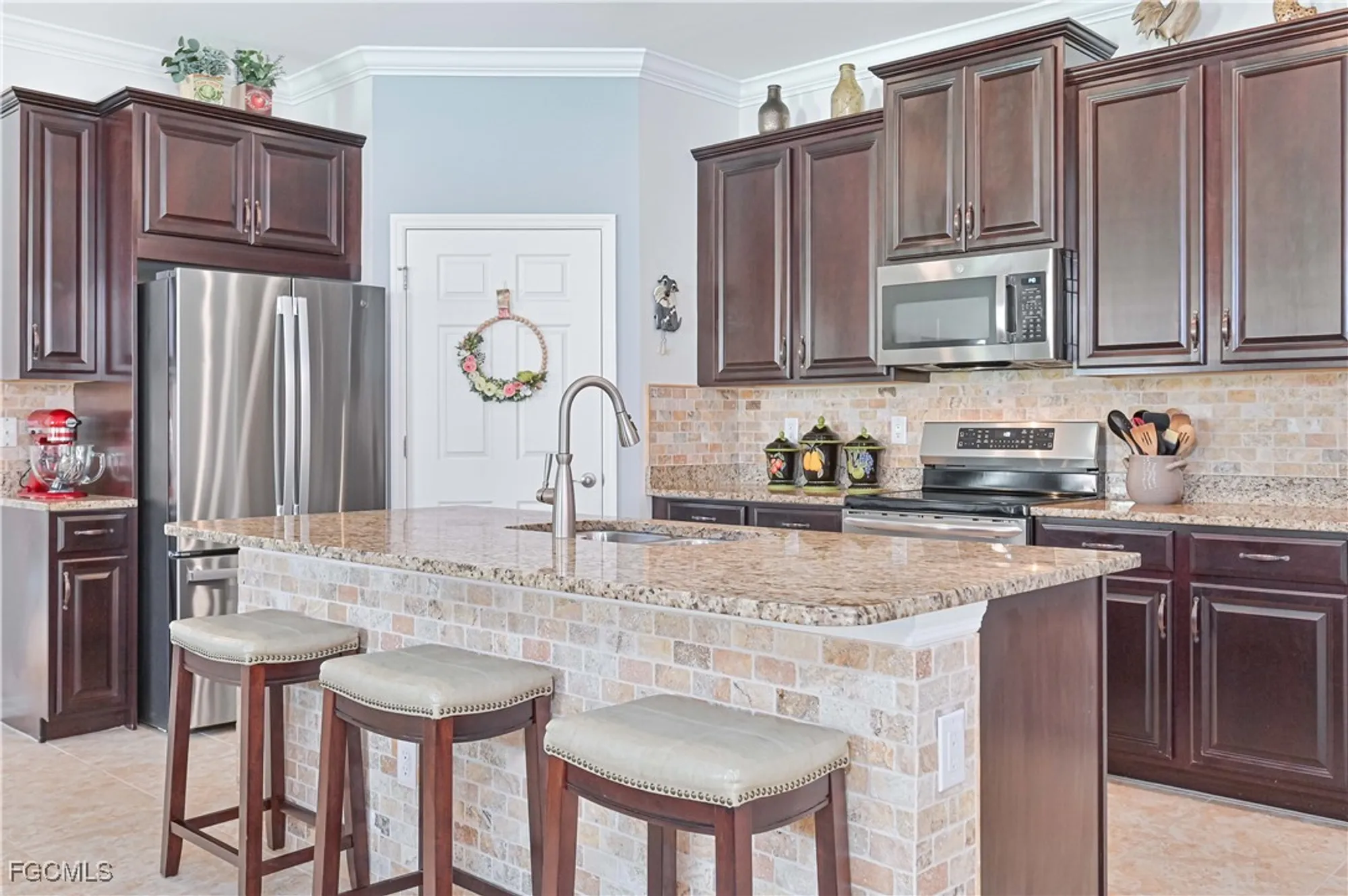 Property Slideshow image 22 of 43 | 3149 apple blossom dr, Alva, FL, 33920