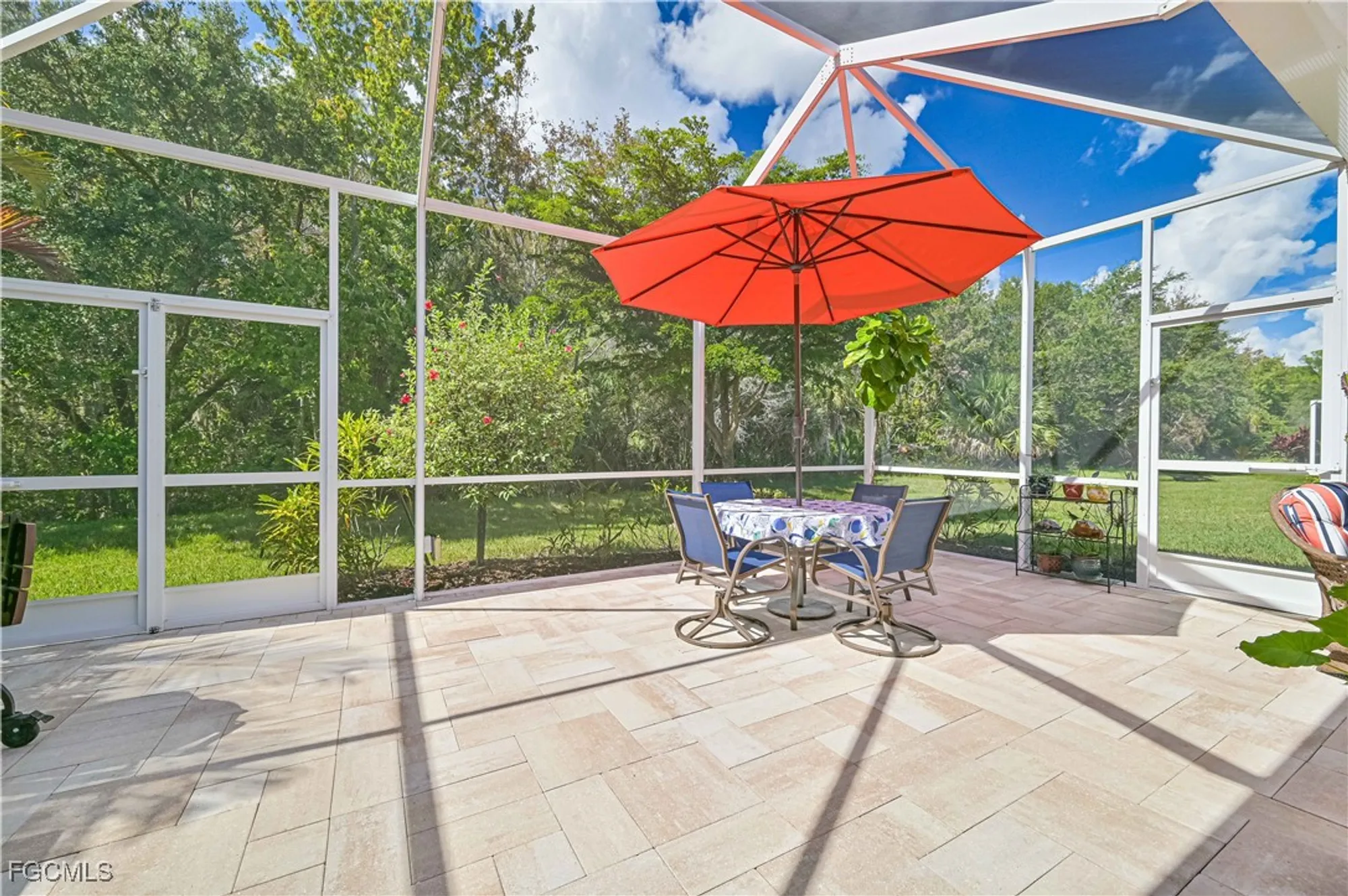 Property Slideshow image 9 of 43 | 3149 apple blossom dr, Alva, FL, 33920