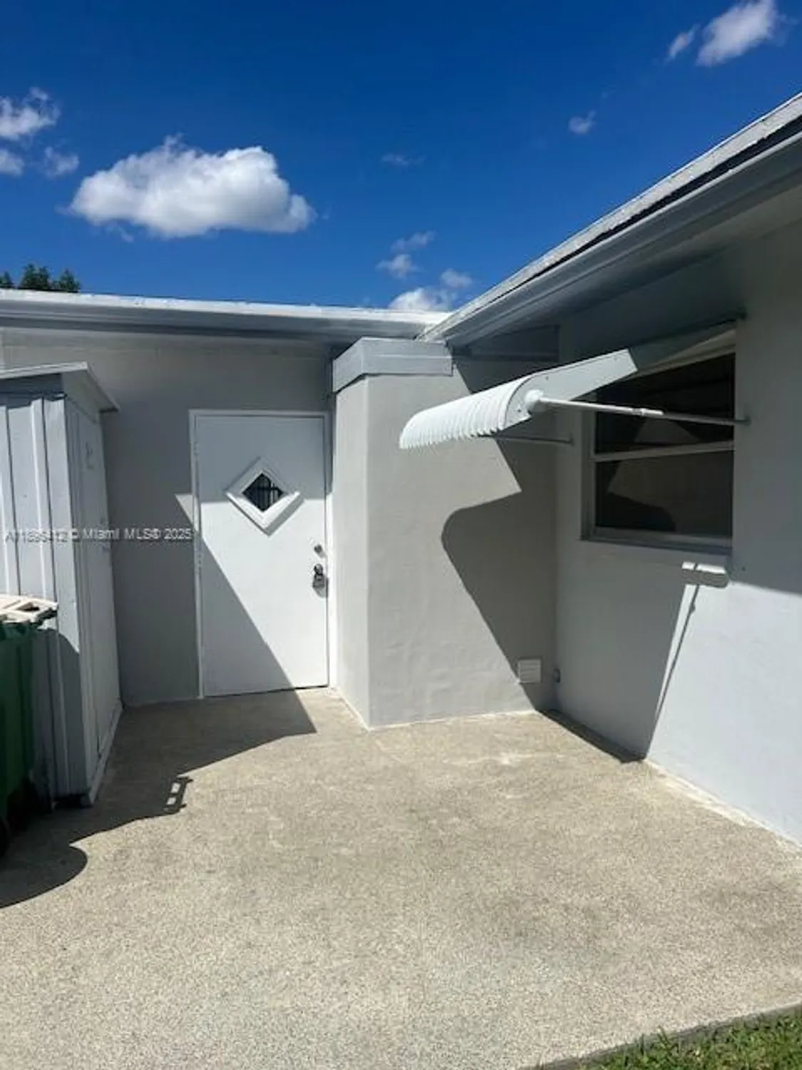 Property Slideshow image 17 of 19 | 4804 nw 50th ct, Tamarac, FL, 33319