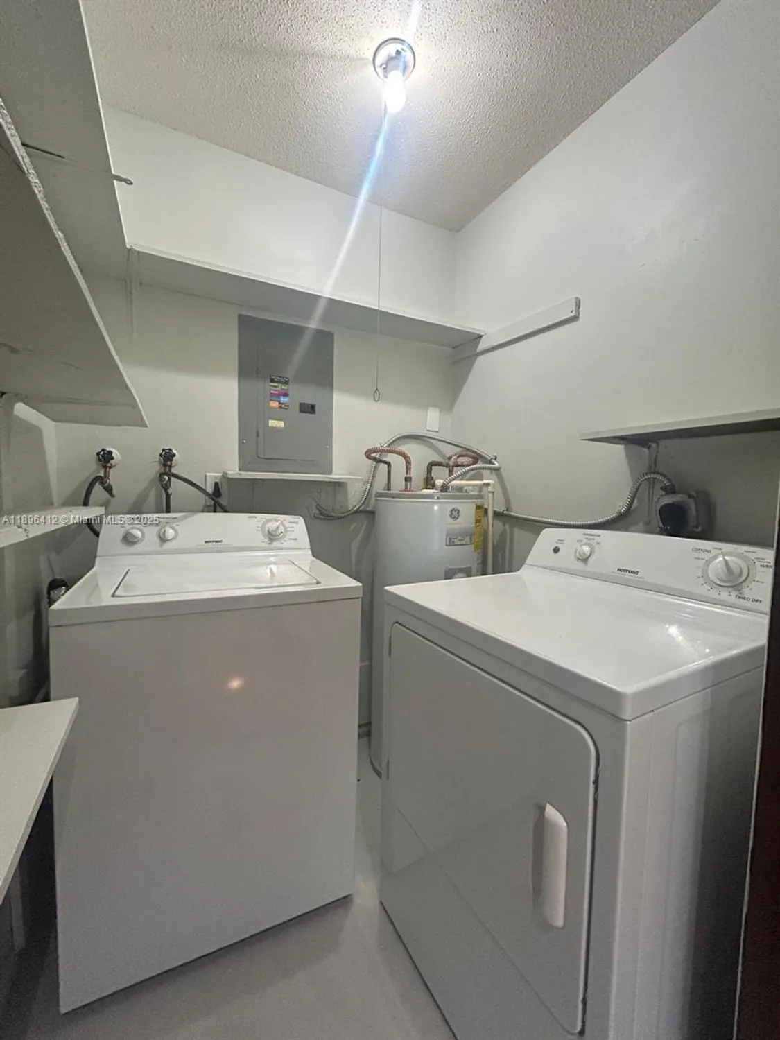 Property Slideshow image 10 of 19 | 4804 nw 50th ct, Tamarac, FL, 33319