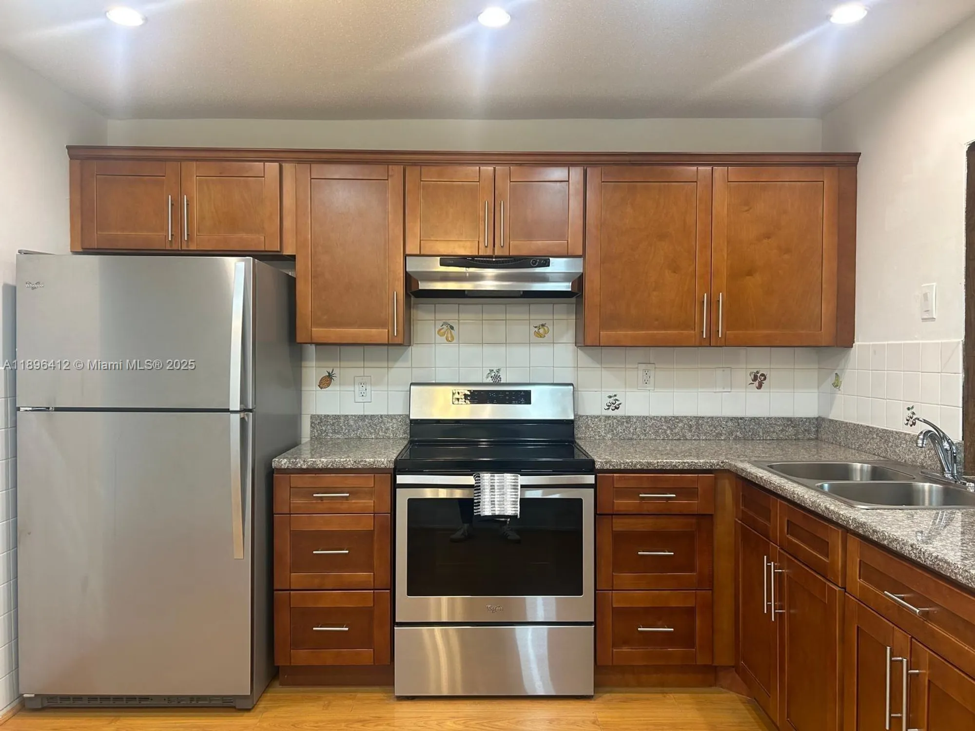 Property Slideshow image 2 of 19 | 4804 nw 50th ct, Tamarac, FL, 33319