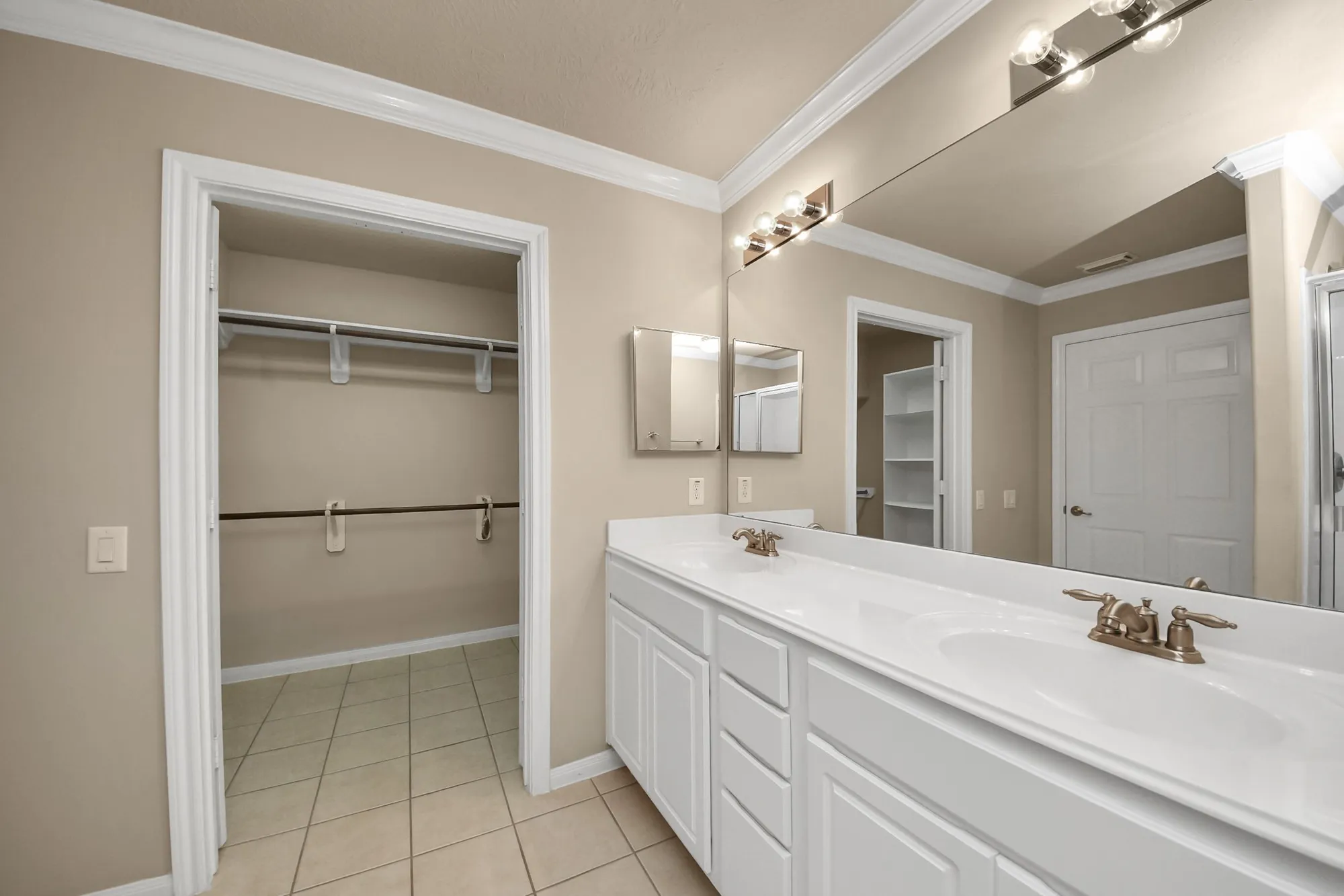 Property Slideshow image 18 of 37 | 25218 aspenlodge ln, Katy, TX, 77494