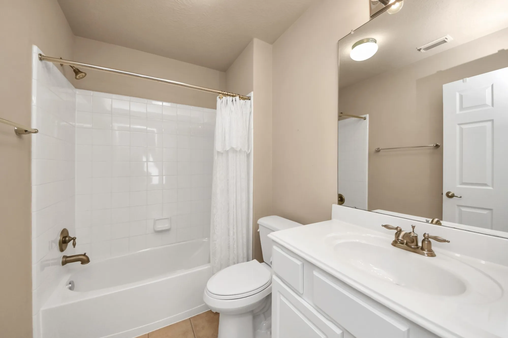 Property Slideshow image 22 of 37 | 25218 aspenlodge ln, Katy, TX, 77494