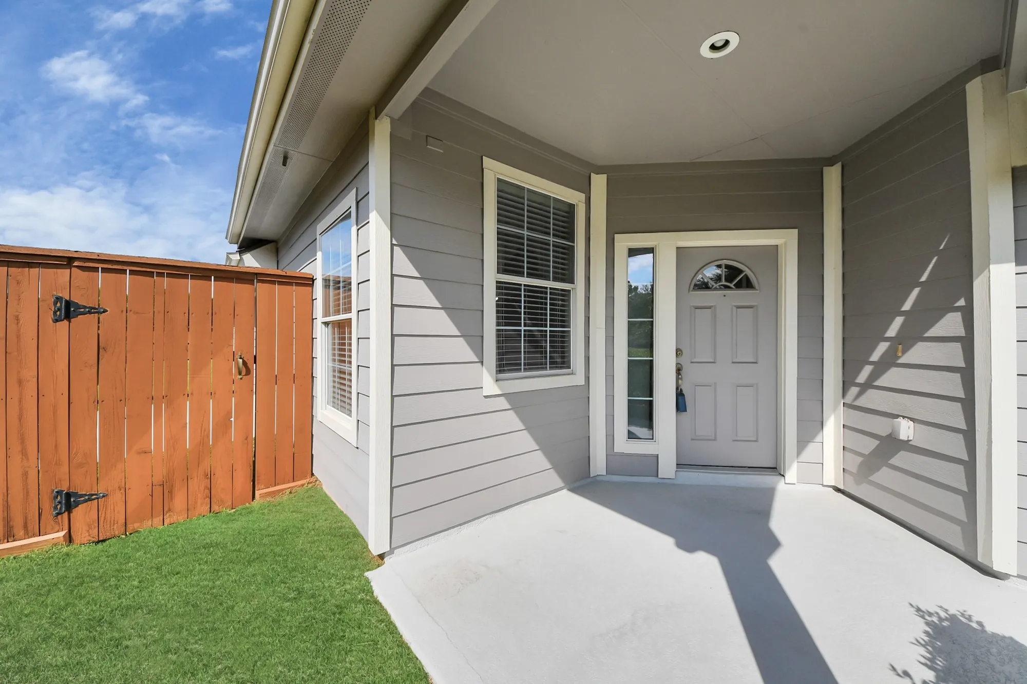 Property Slideshow image 4 of 37 | 25218 aspenlodge ln, Katy, TX, 77494