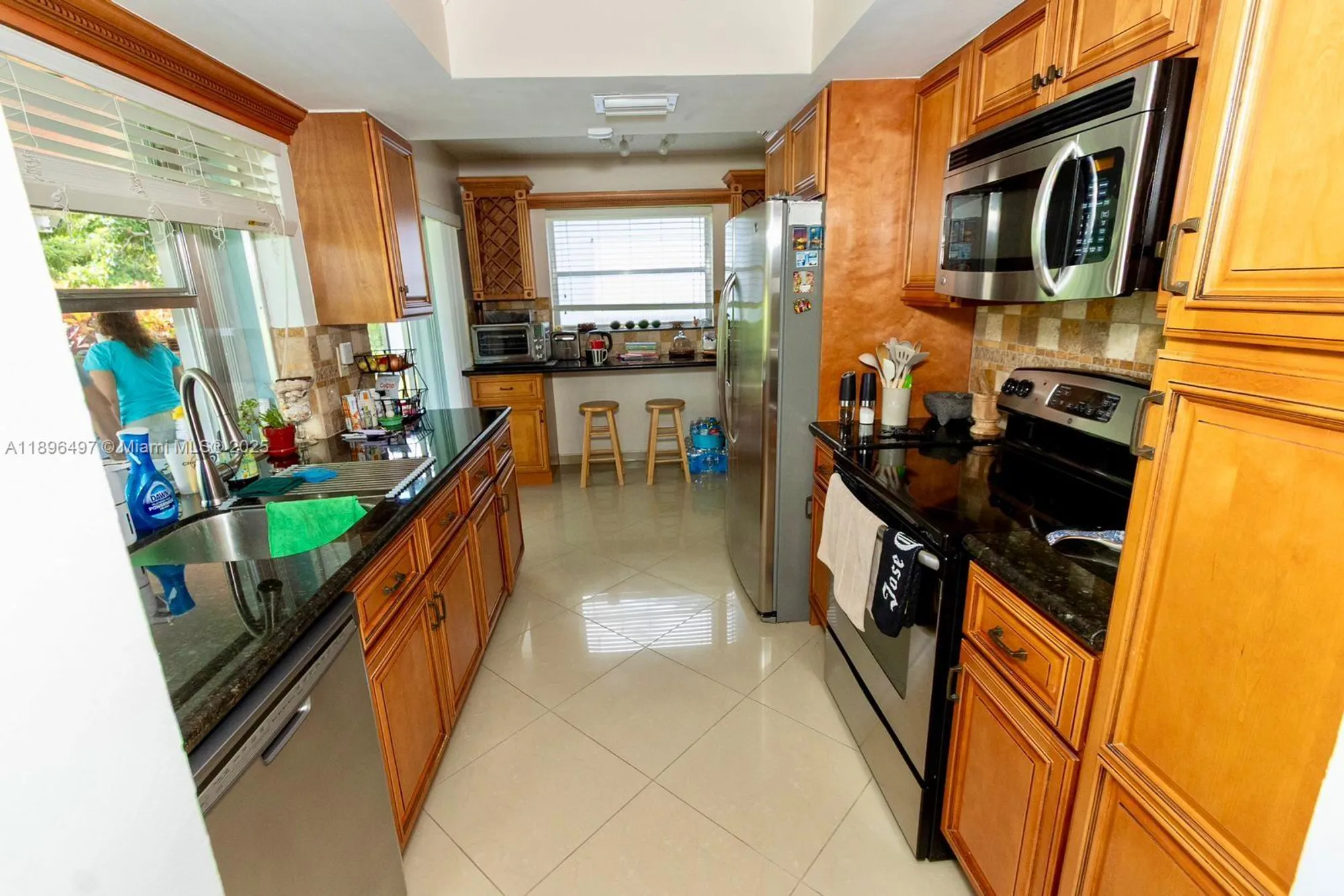Property Slideshow image 24 of 35 | 4518 nw 45th ct, Tamarac, FL, 33319