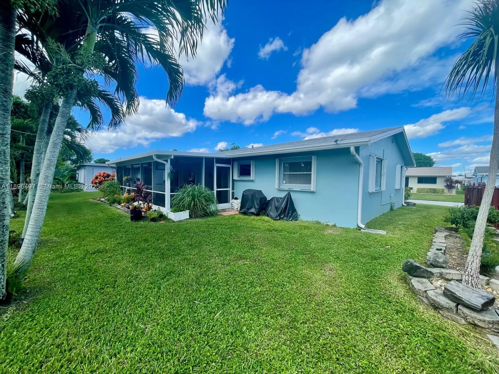 Property Slideshow image 6 of 35 | 4518 nw 45th ct, Tamarac, FL, 33319