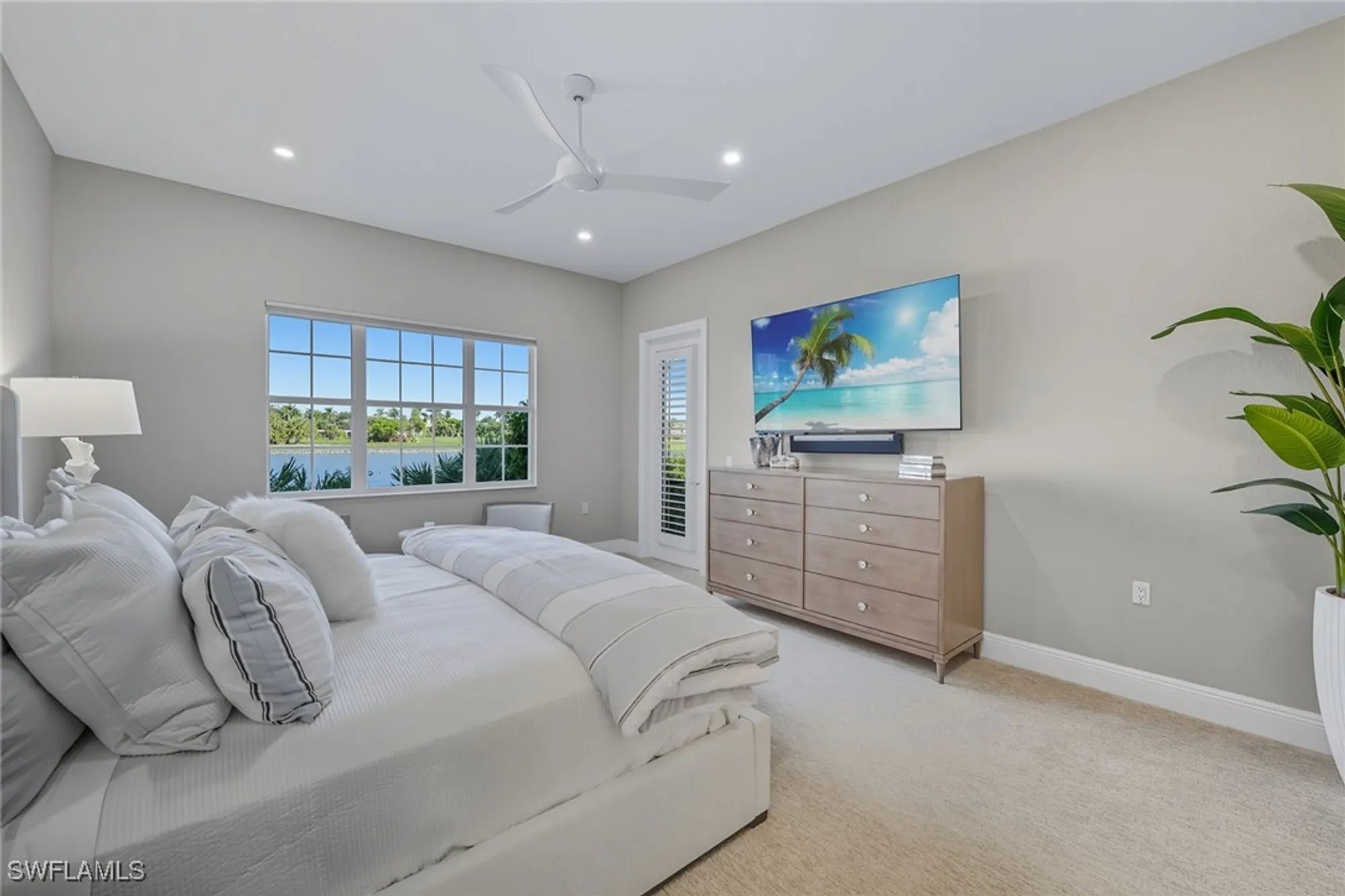 Property Slideshow image 10 of 47 | 3705 montreux ln 104, Naples, FL, 34114