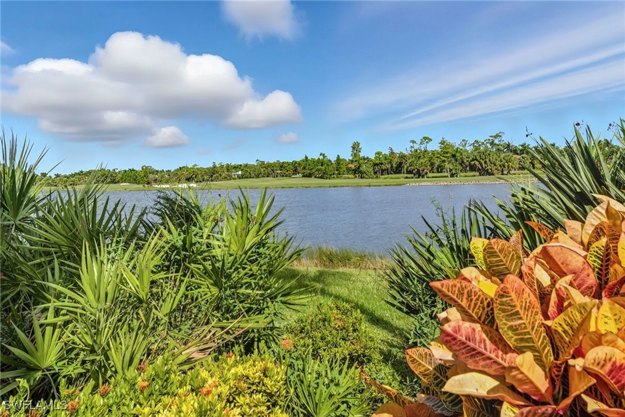 Property Slideshow image 27 of 47 | 3705 montreux ln 104, Naples, FL, 34114