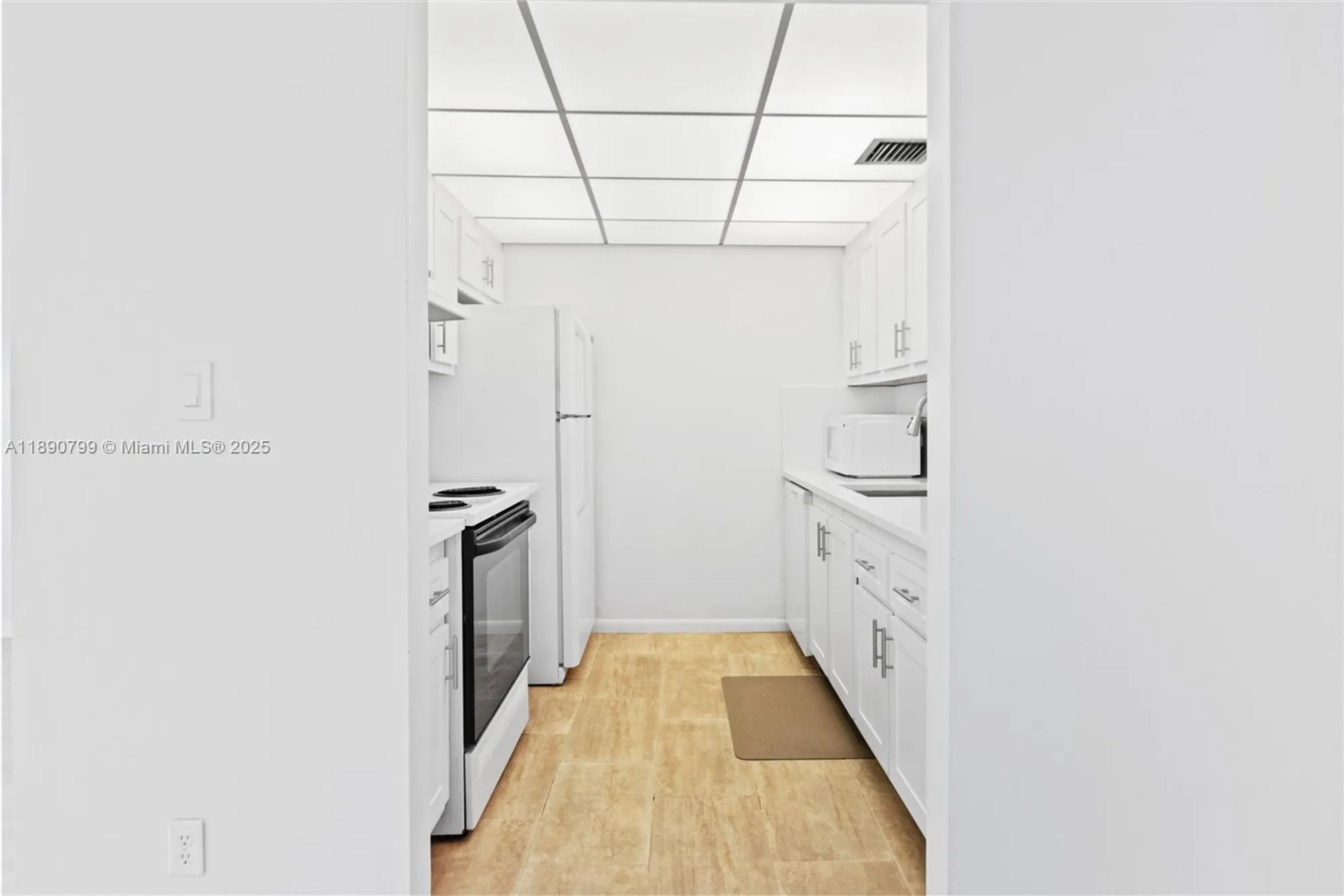 Property Slideshow image 13 of 26 | 13255 sw 9th ct 211g, Pembroke Pines, FL, 33027