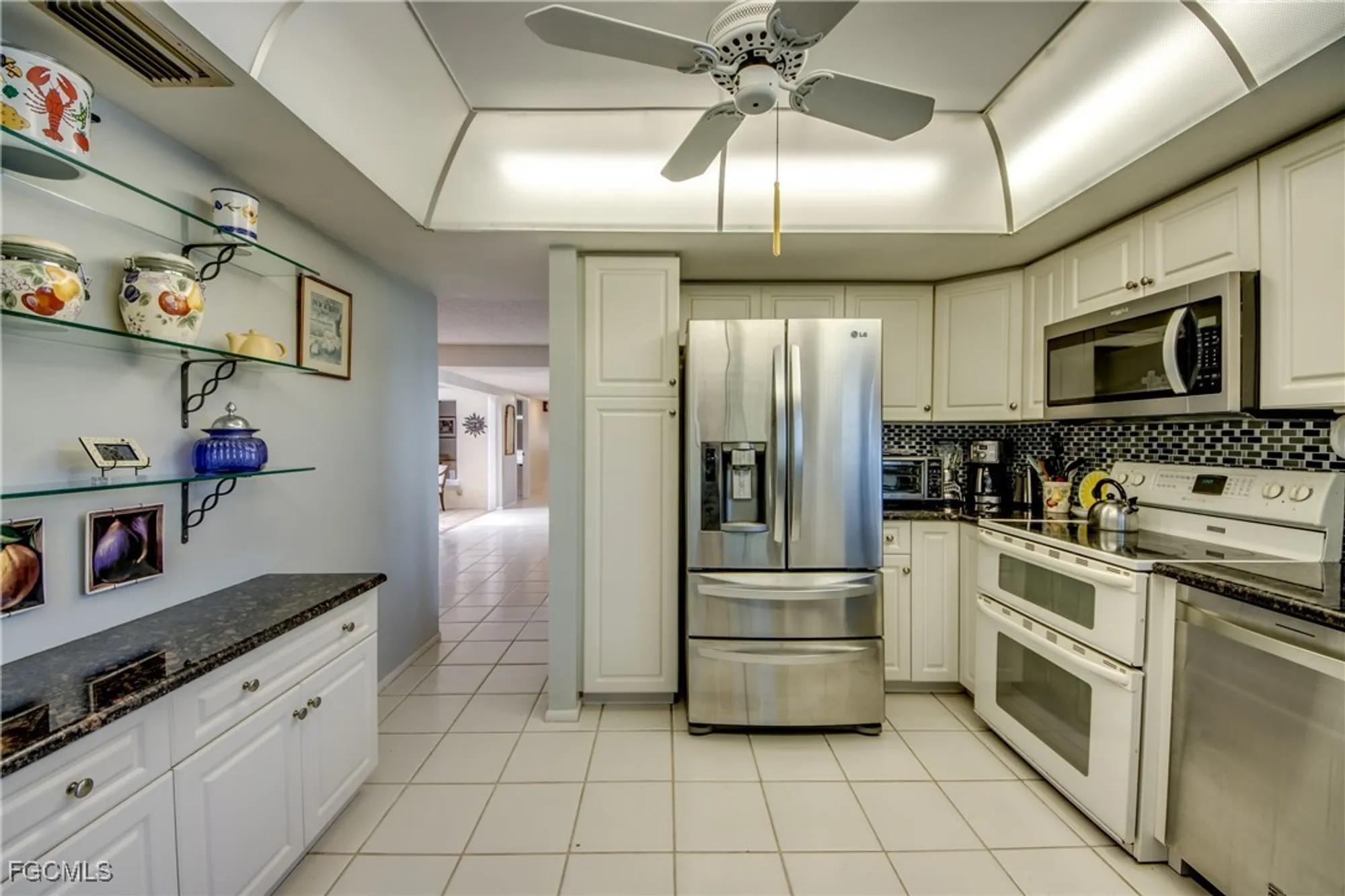 Property Slideshow image 14 of 44 | 1792 pine glade cir, Fort Myers, FL, 33907
