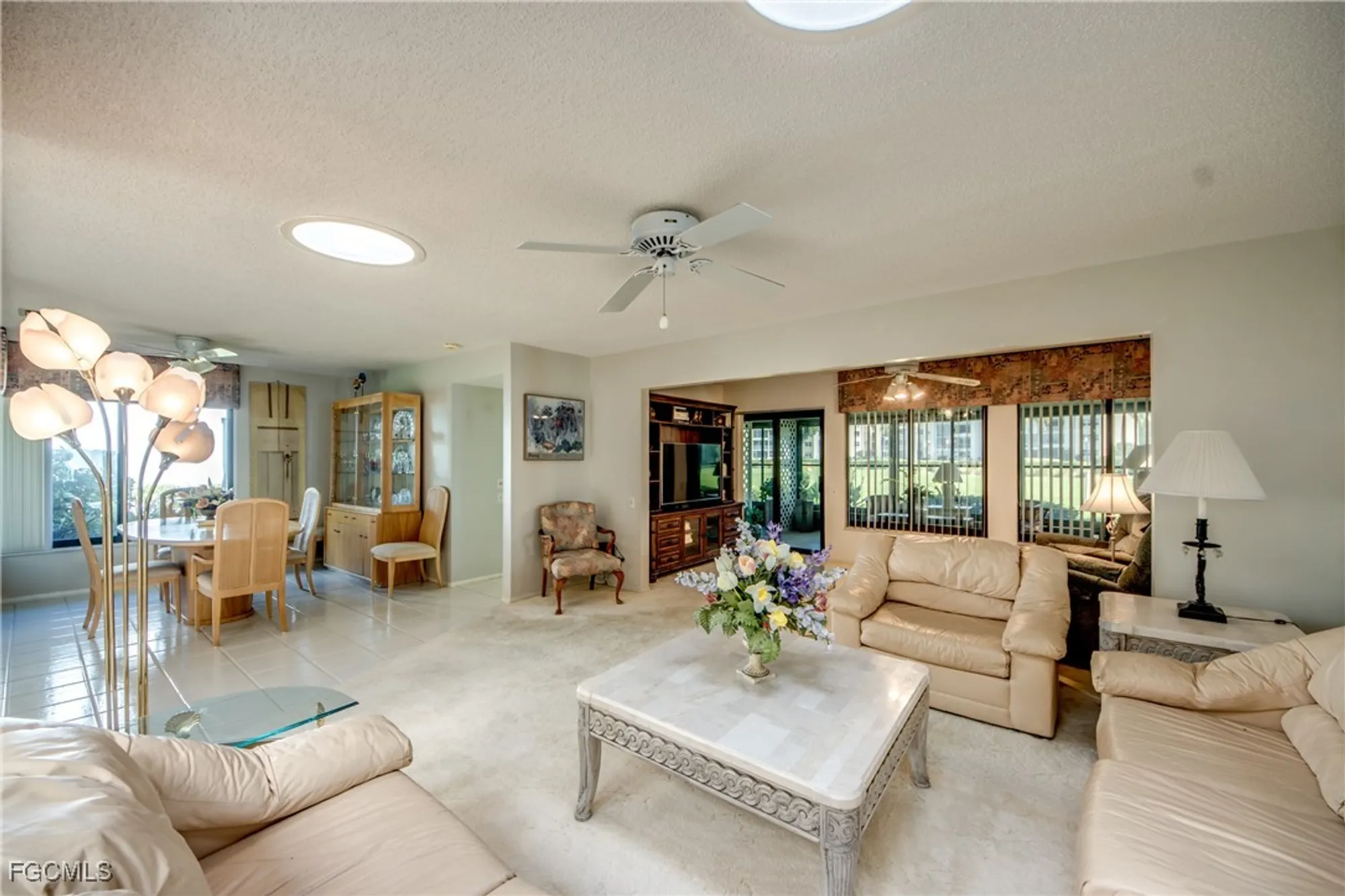 Property Slideshow image 10 of 44 | 1792 pine glade cir, Fort Myers, FL, 33907