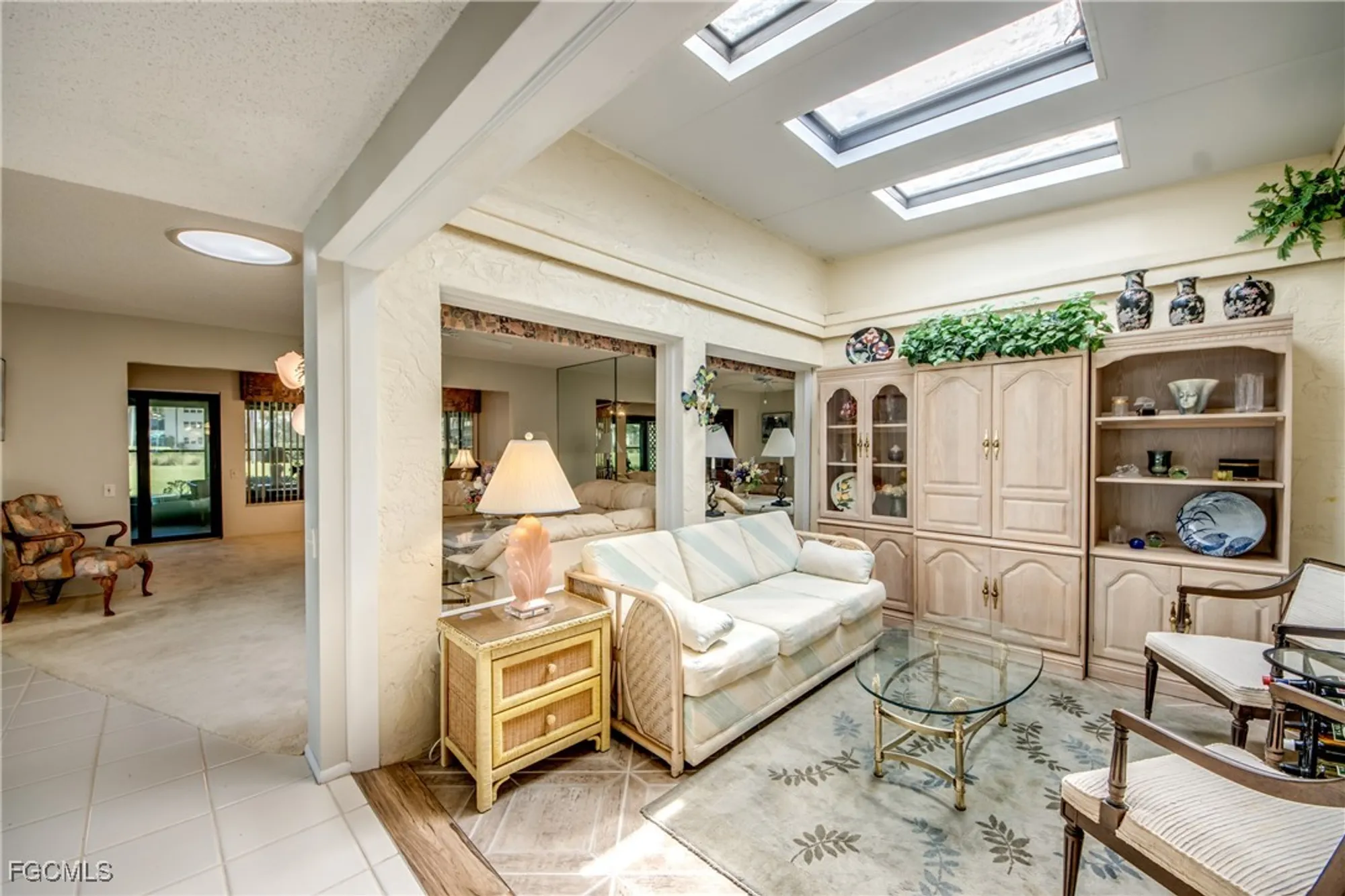 Property Slideshow image 11 of 44 | 1792 pine glade cir, Fort Myers, FL, 33907