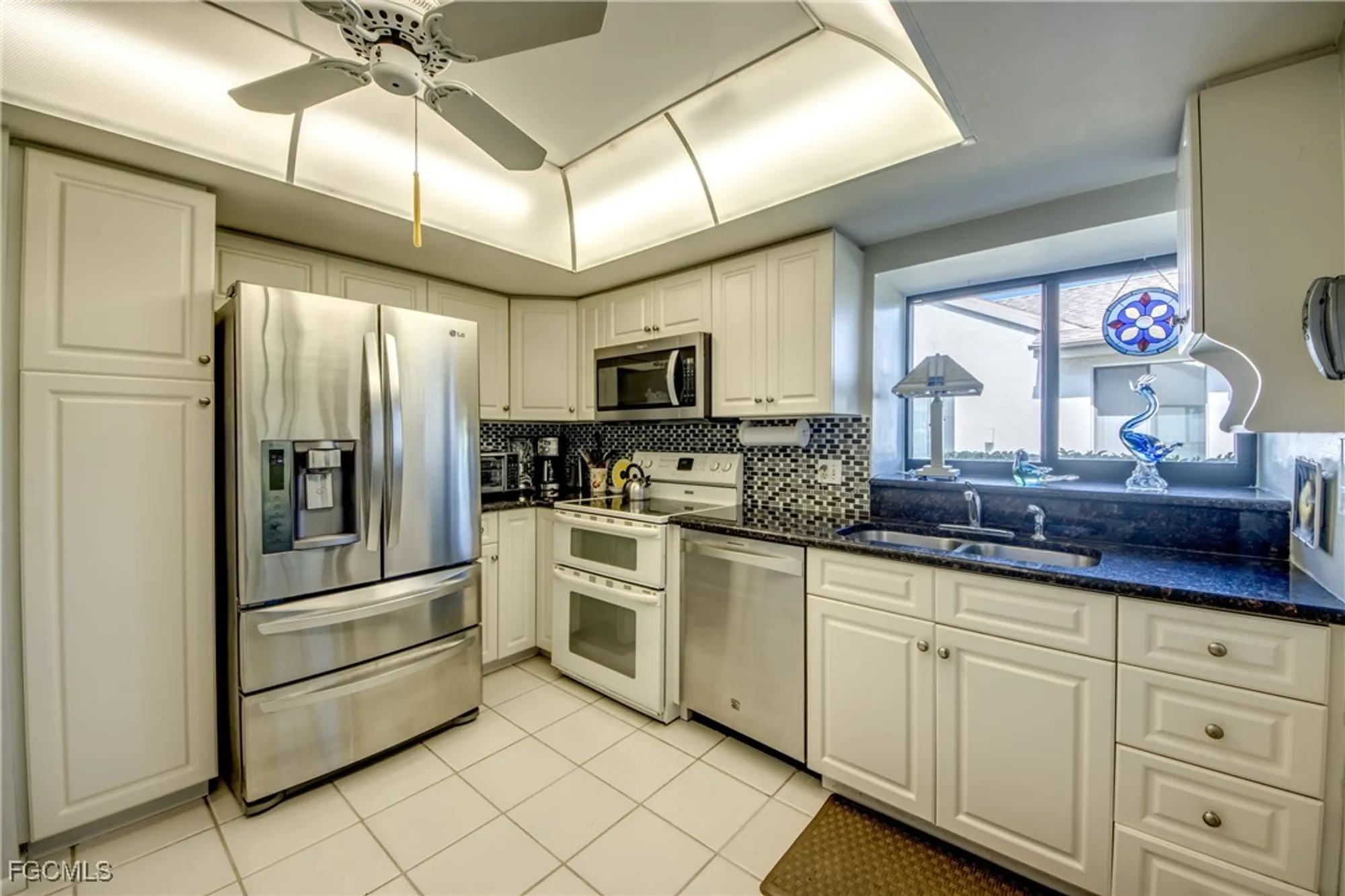 Property Slideshow image 12 of 44 | 1792 pine glade cir, Fort Myers, FL, 33907
