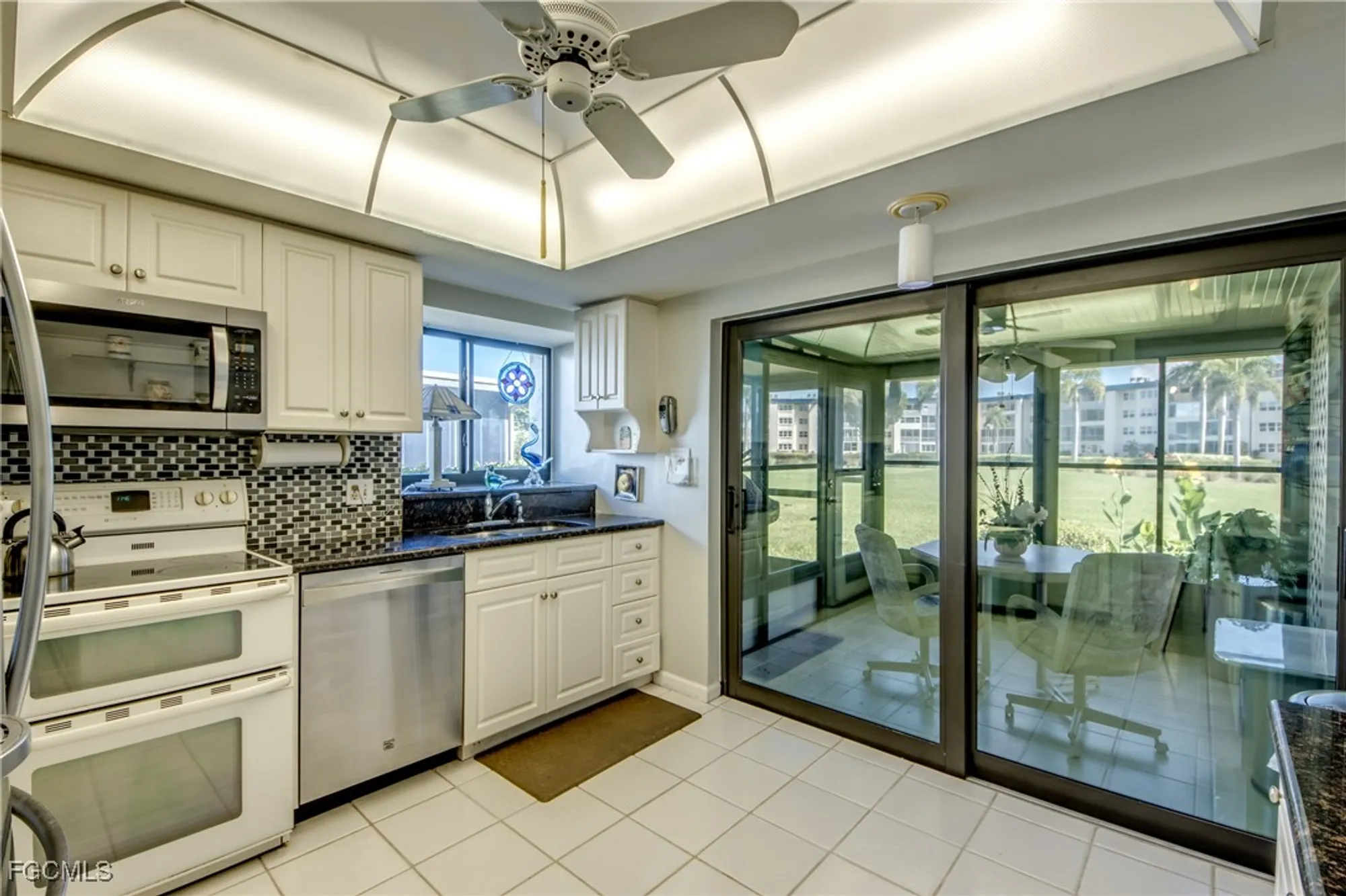 Property Slideshow image 13 of 44 | 1792 pine glade cir, Fort Myers, FL, 33907