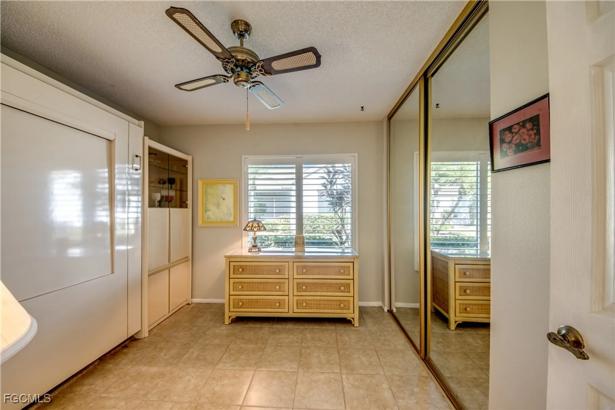 Property Slideshow image 23 of 44 | 1792 pine glade cir, Fort Myers, FL, 33907