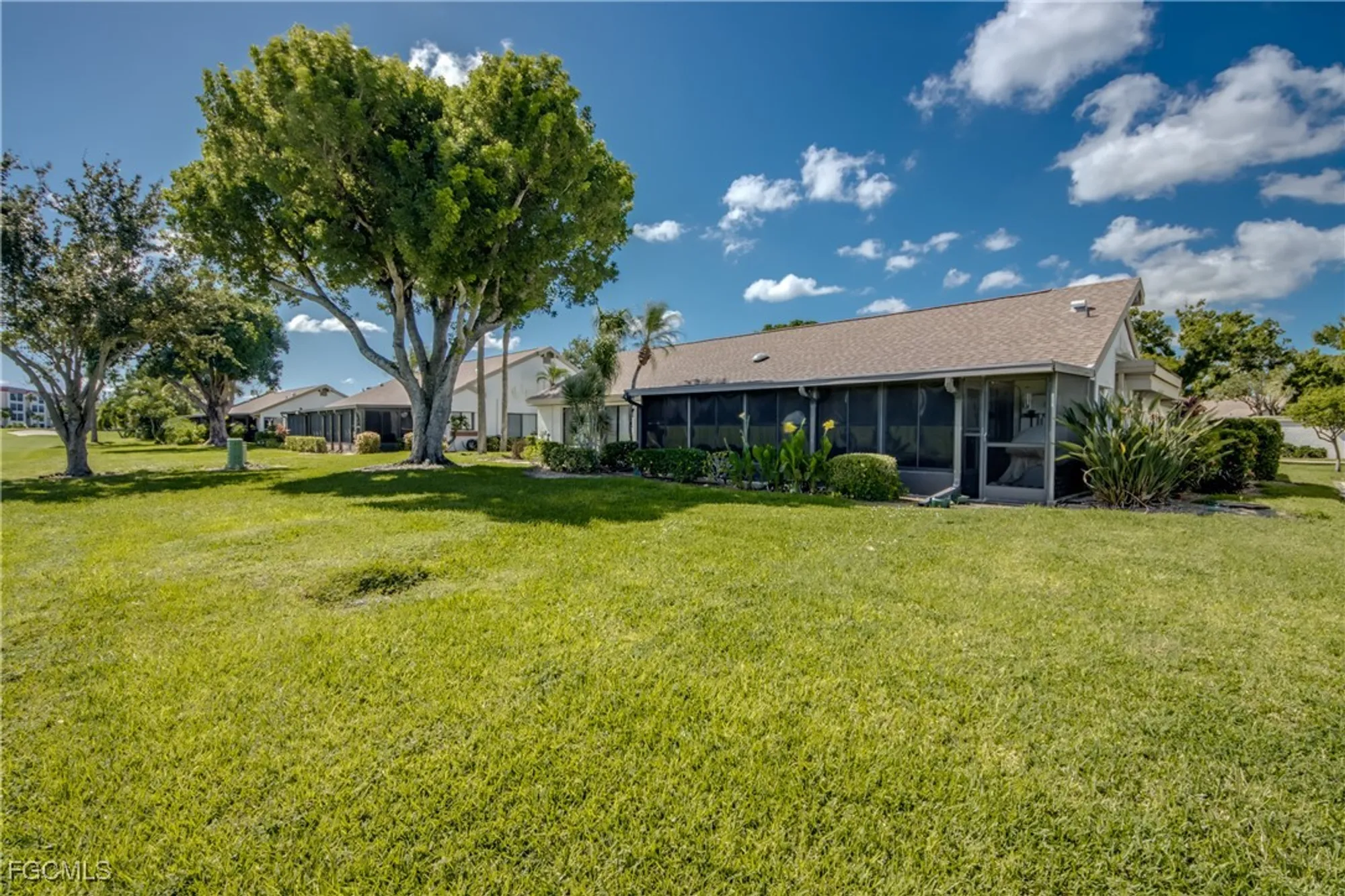 Property Slideshow image 30 of 44 | 1792 pine glade cir, Fort Myers, FL, 33907