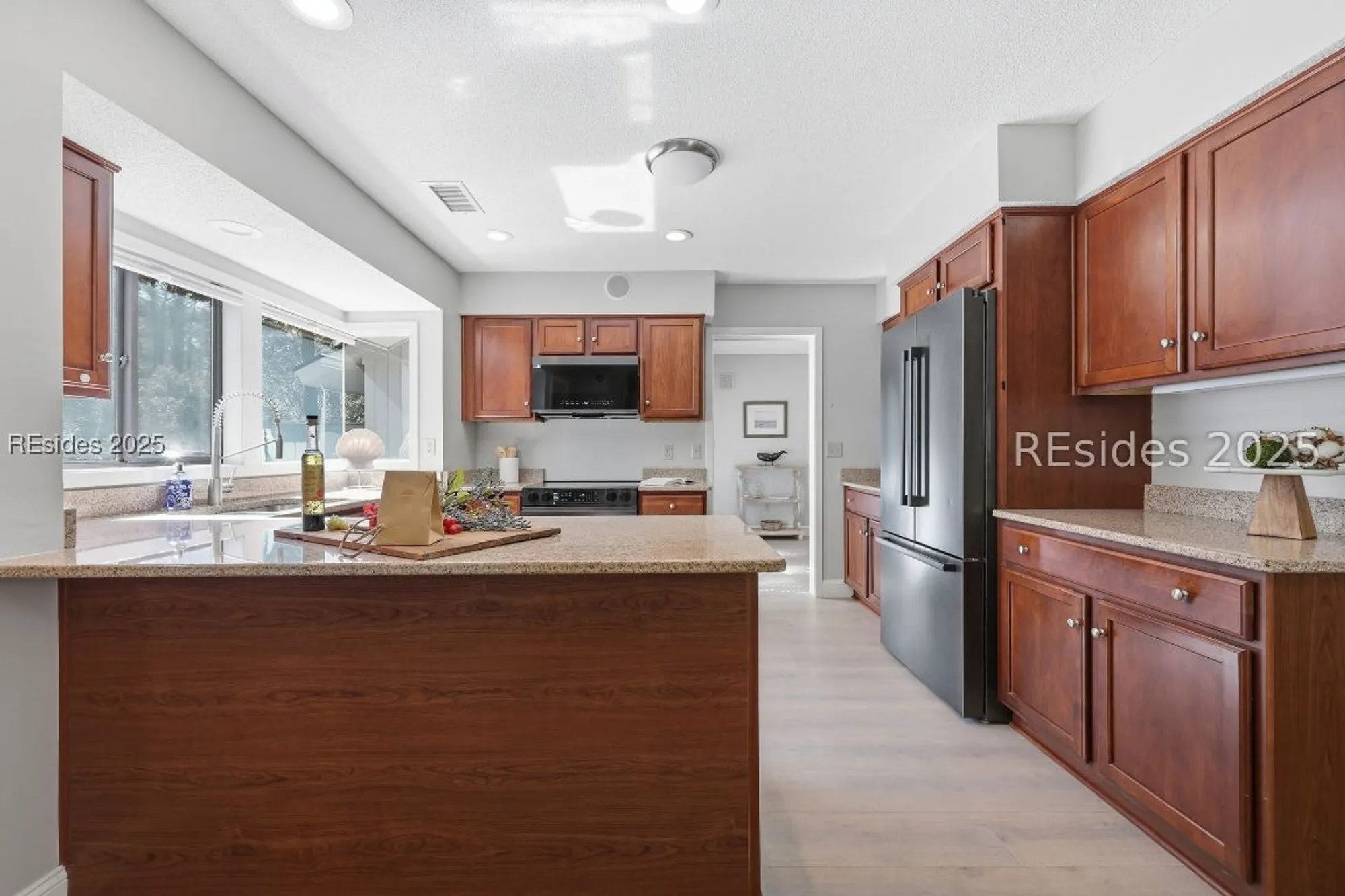 Property Slideshow image 20 of 60 | 22 headlands dr, Hilton Head Island, SC, 29926