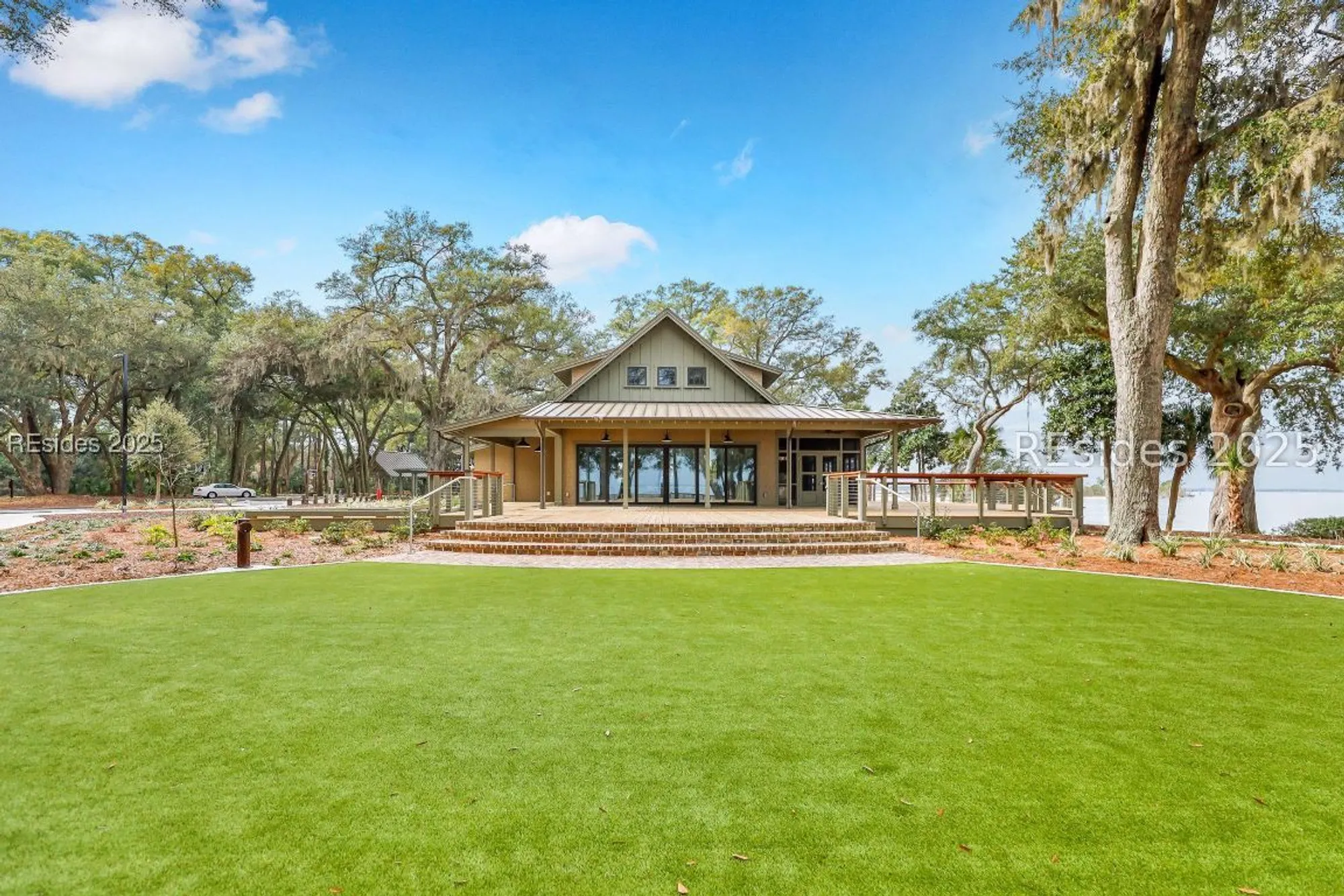 Property Slideshow image 51 of 60 | 22 headlands dr, Hilton Head Island, SC, 29926