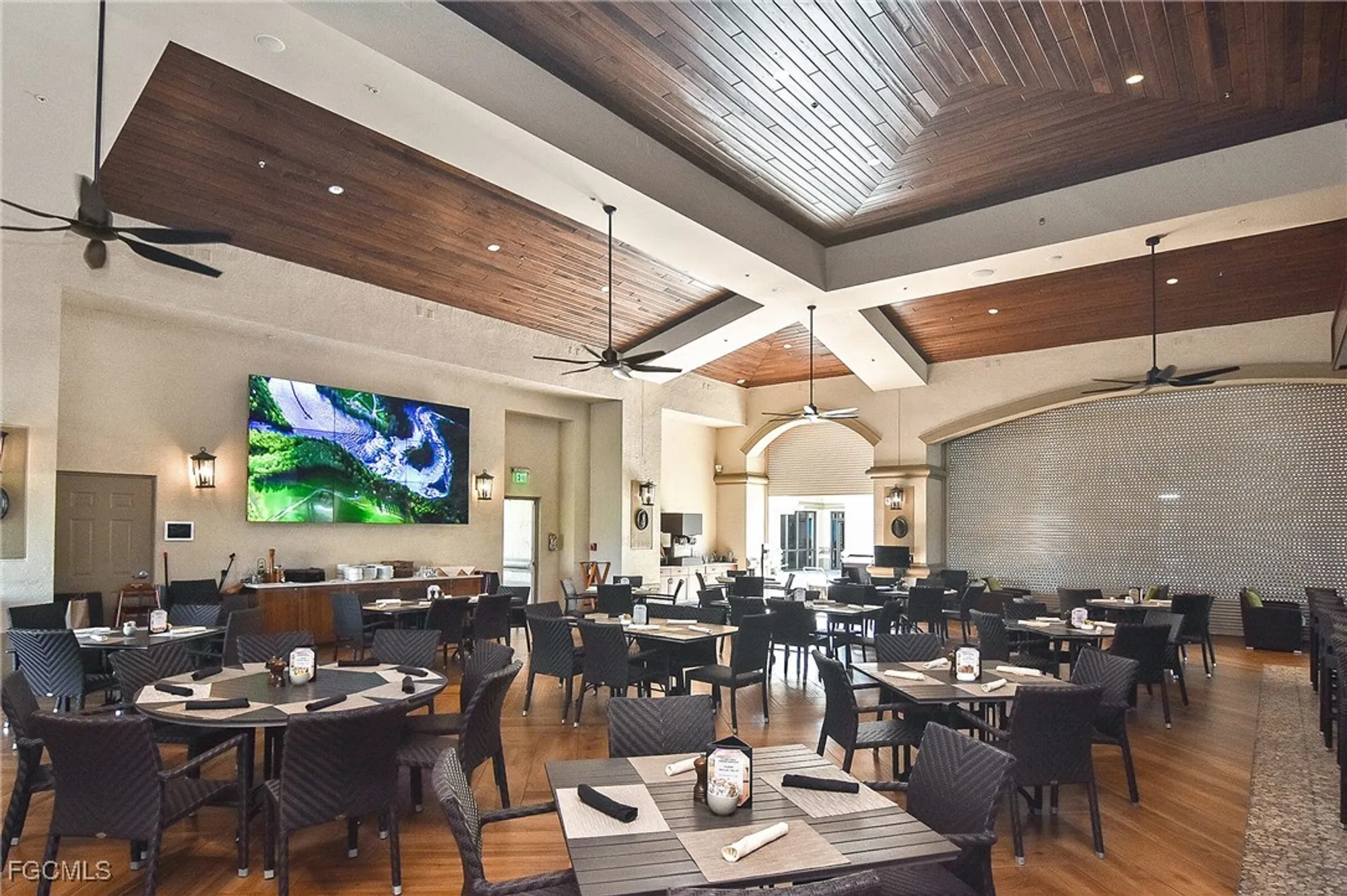 Property Slideshow image 46 of 50 | 8156 woodridge pointe dr, Fort Myers, FL, 33912